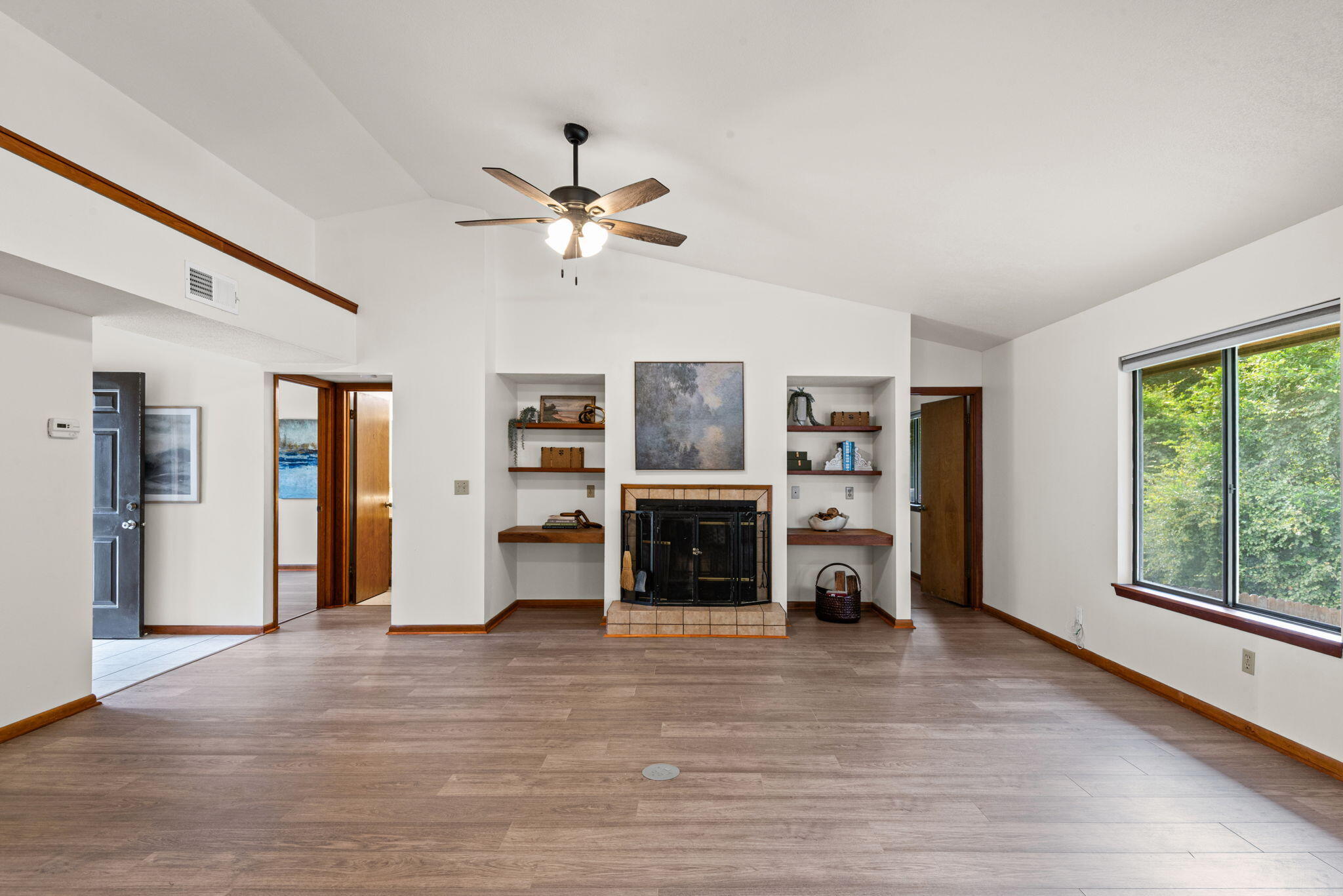 CEDAR RIDGE - Residential