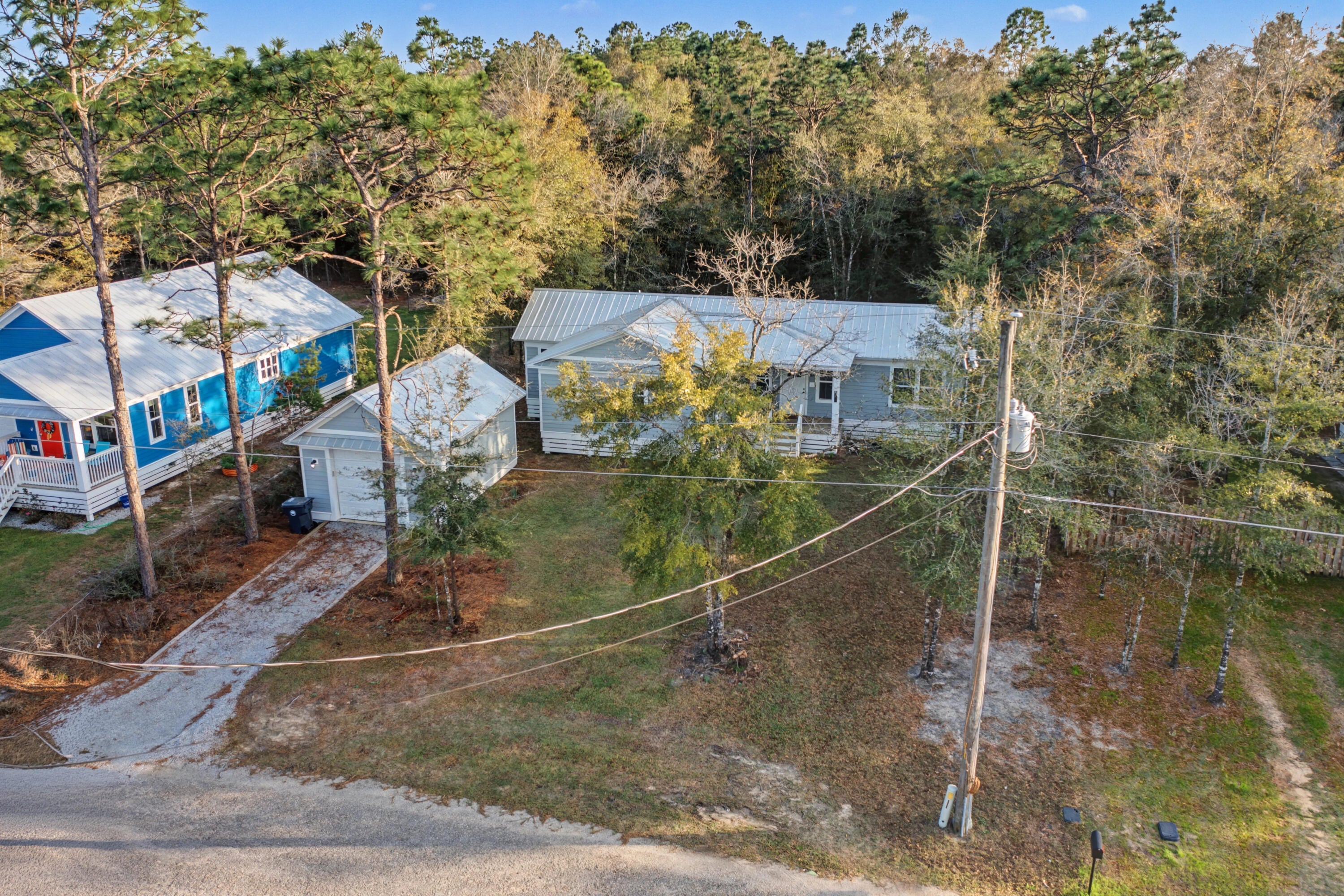 OAKWOOD LAKES ESTATES - Residential