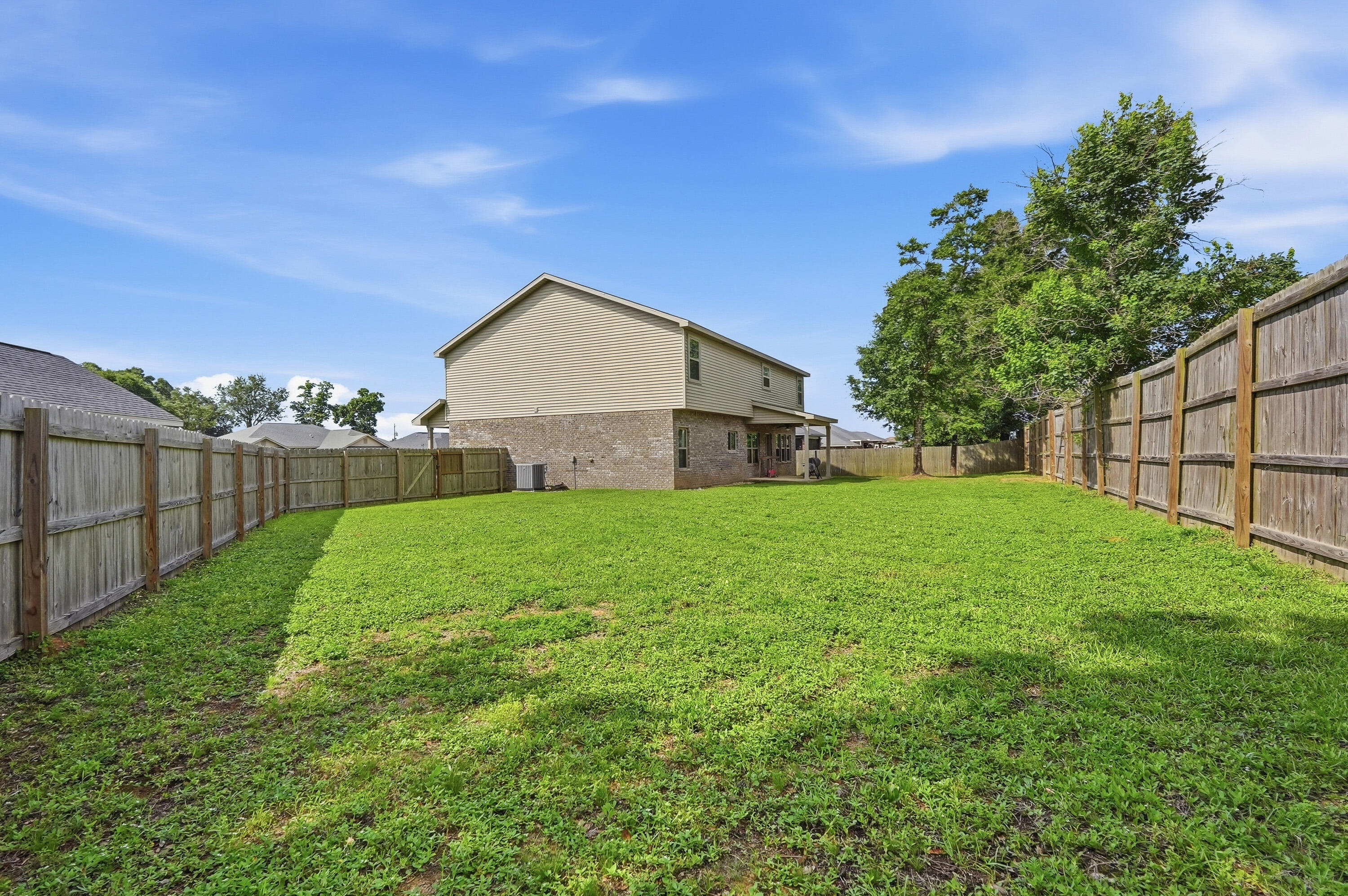 HOLLY HILLS - Residential