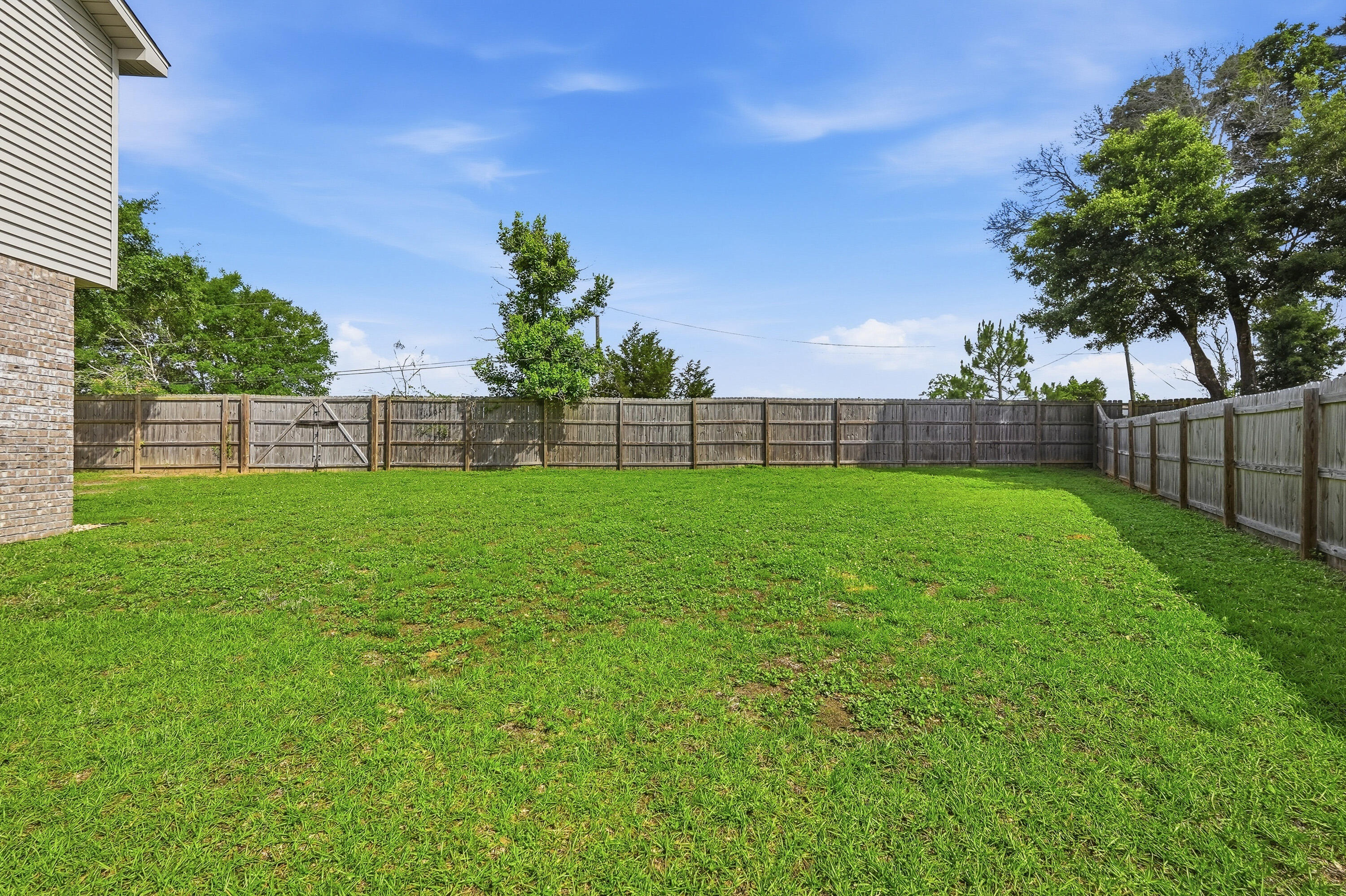 HOLLY HILLS - Residential