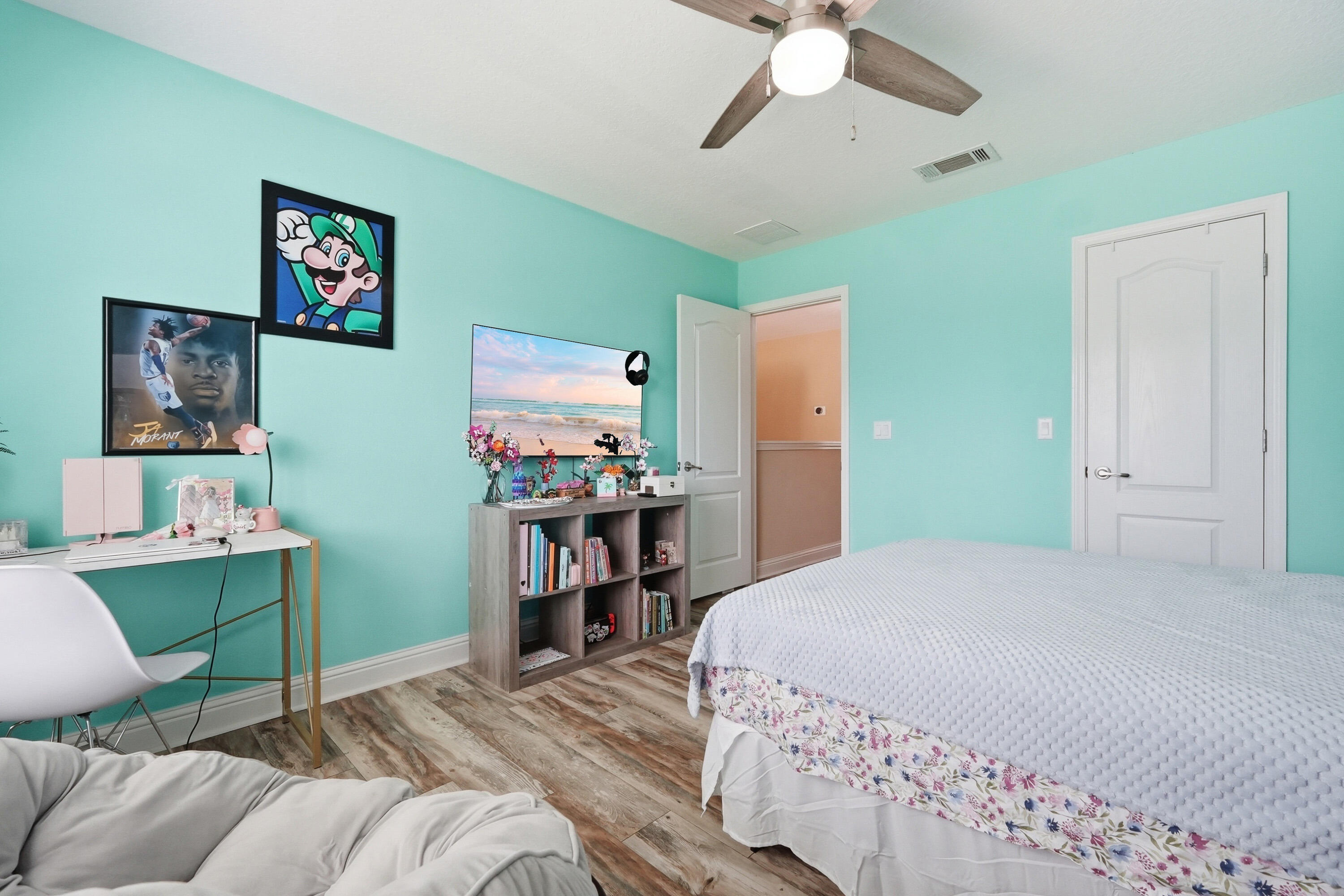 HOLLY HILLS - Residential
