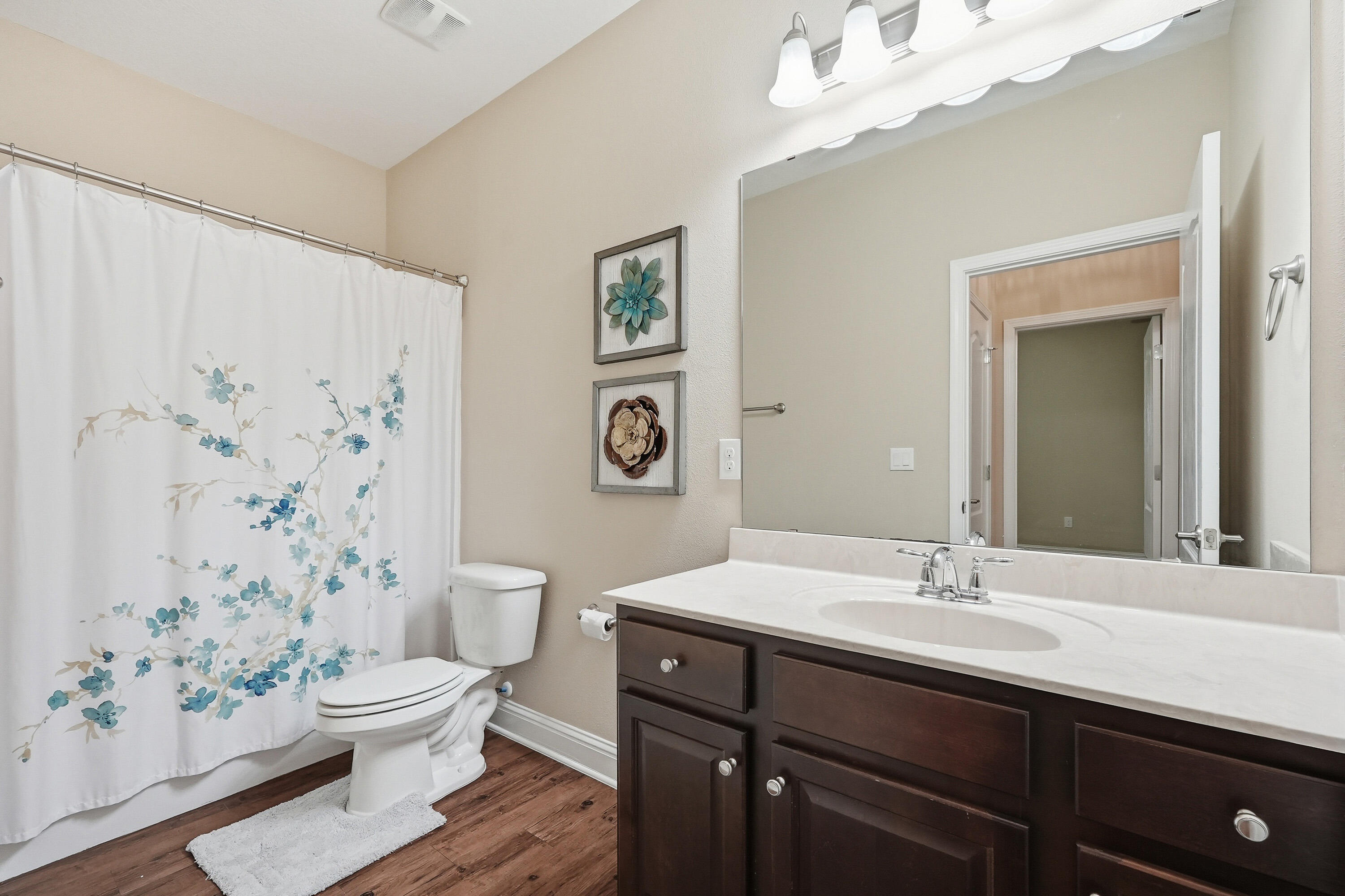 HOLLY HILLS - Residential