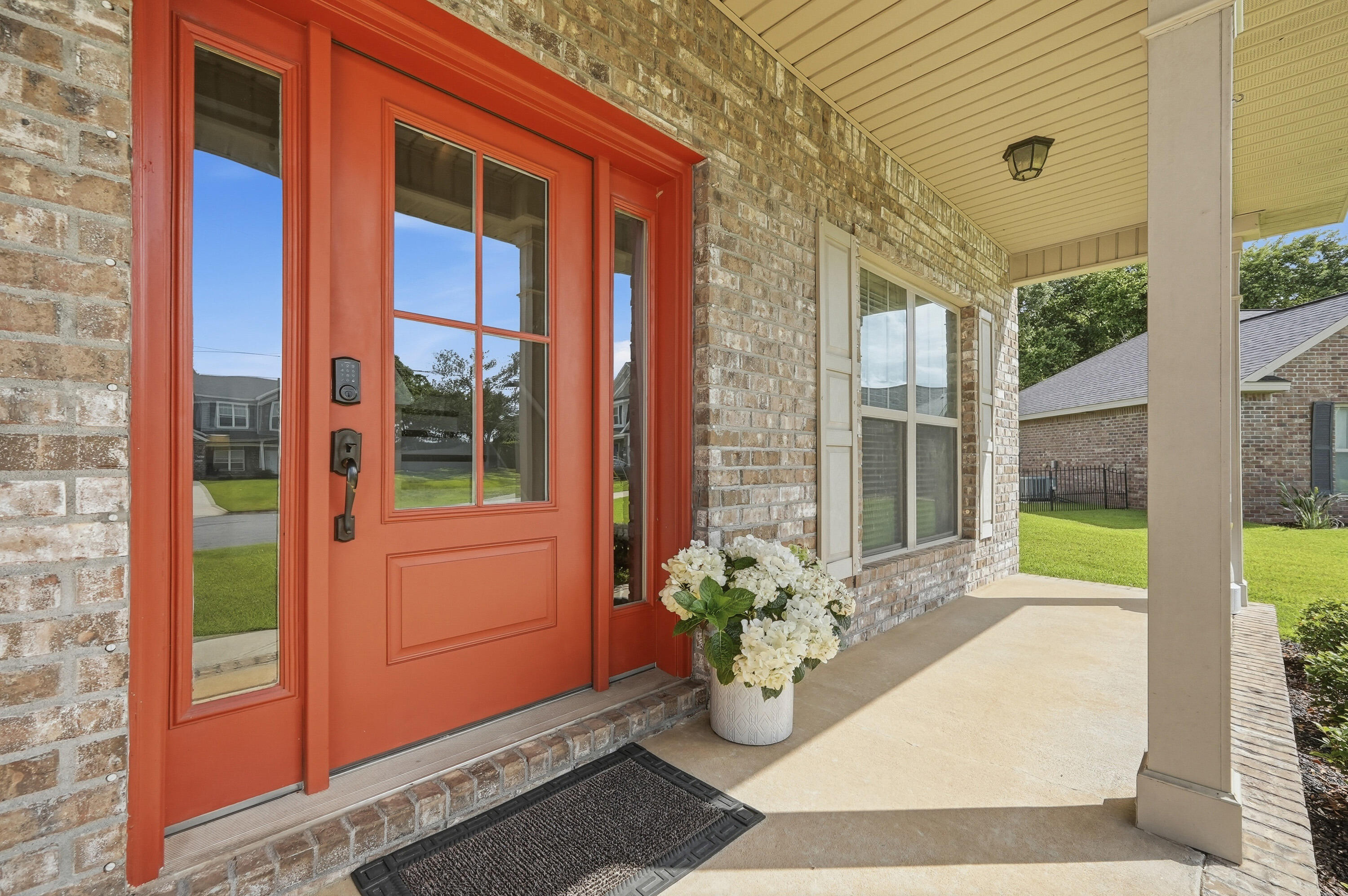 HOLLY HILLS - Residential