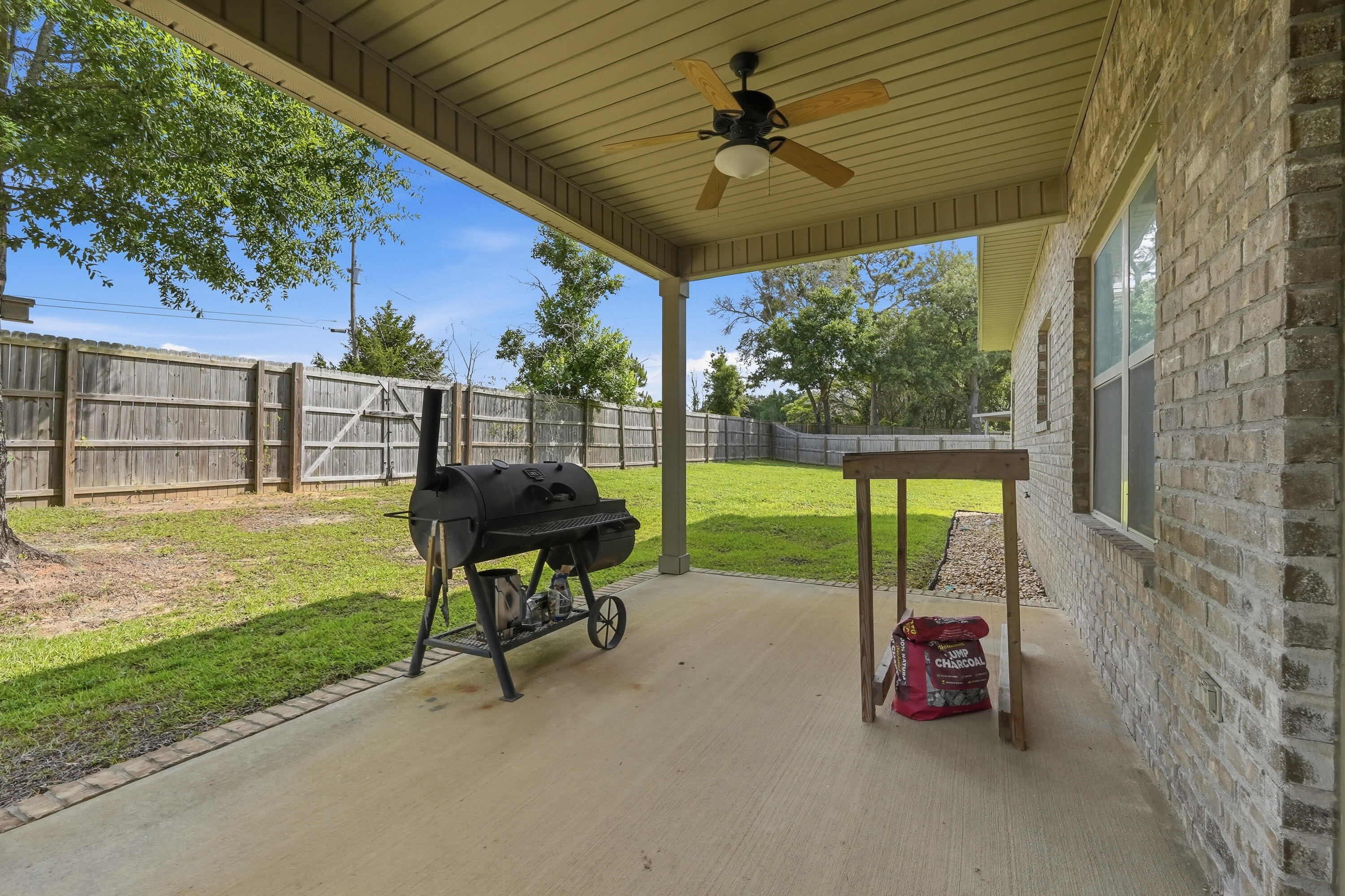 HOLLY HILLS - Residential