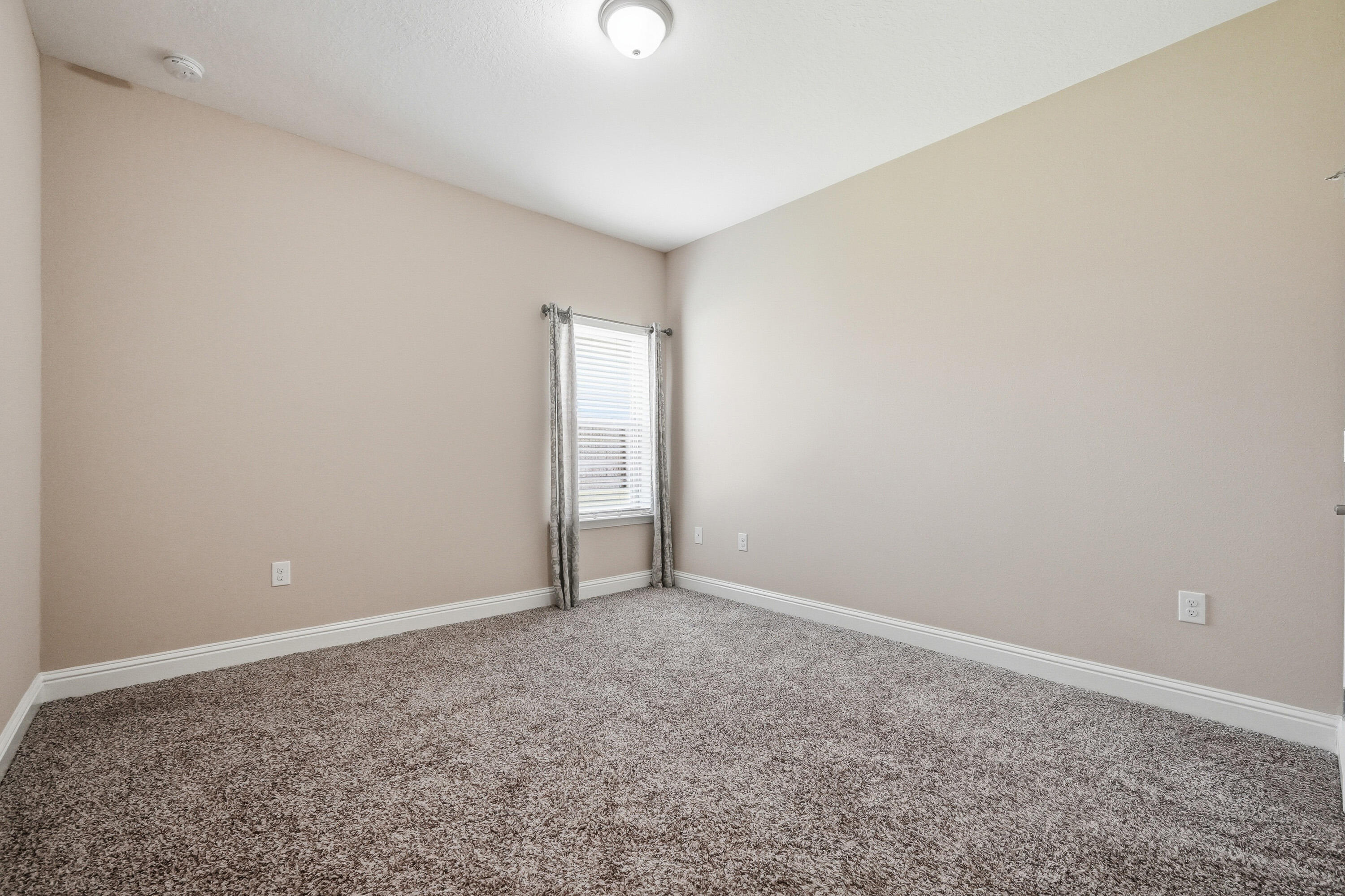 HOLLY HILLS - Residential