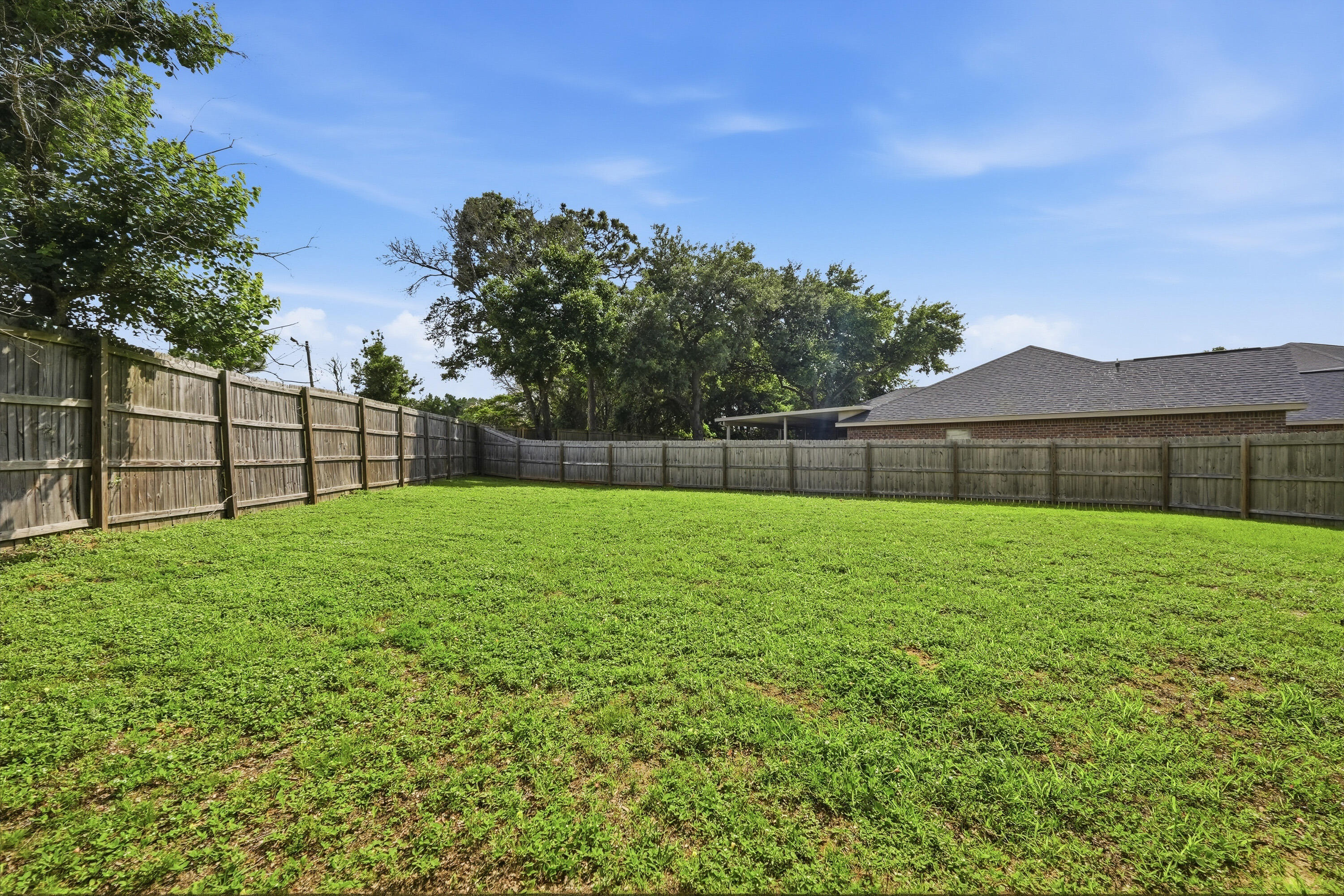 HOLLY HILLS - Residential