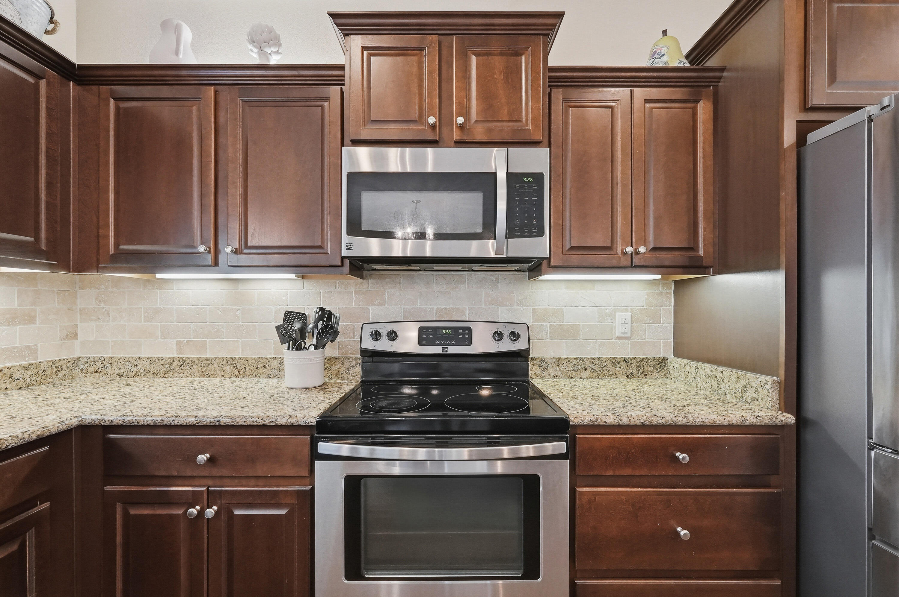 HOLLY HILLS - Residential
