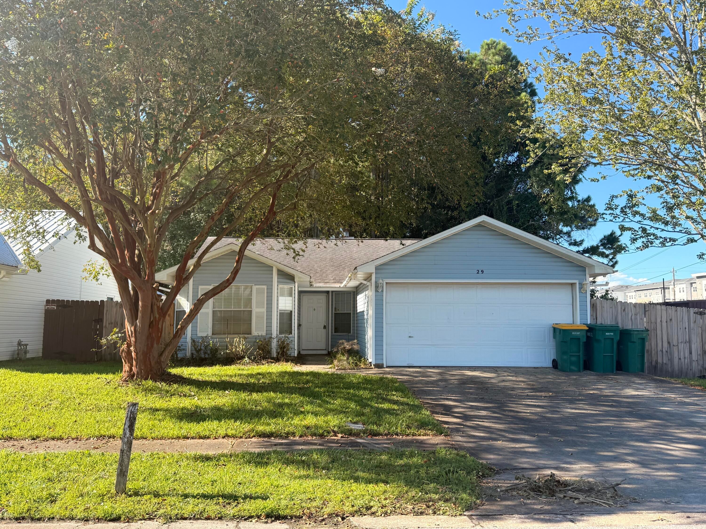 EMERALD ESTATES - Residential Lease