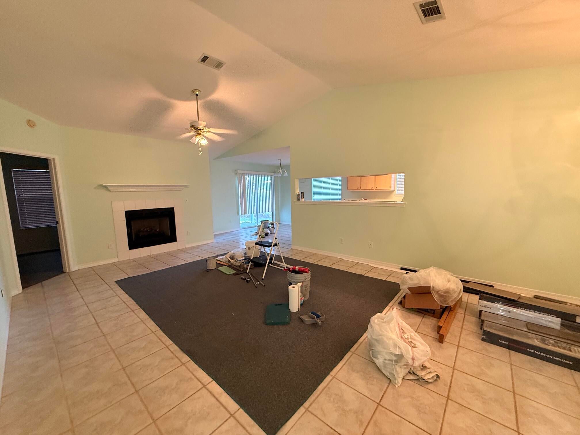 EMERALD ESTATES - Residential Lease