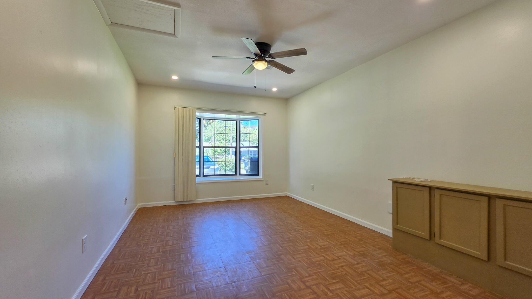 OAKLAND HEIGHTS - Residential