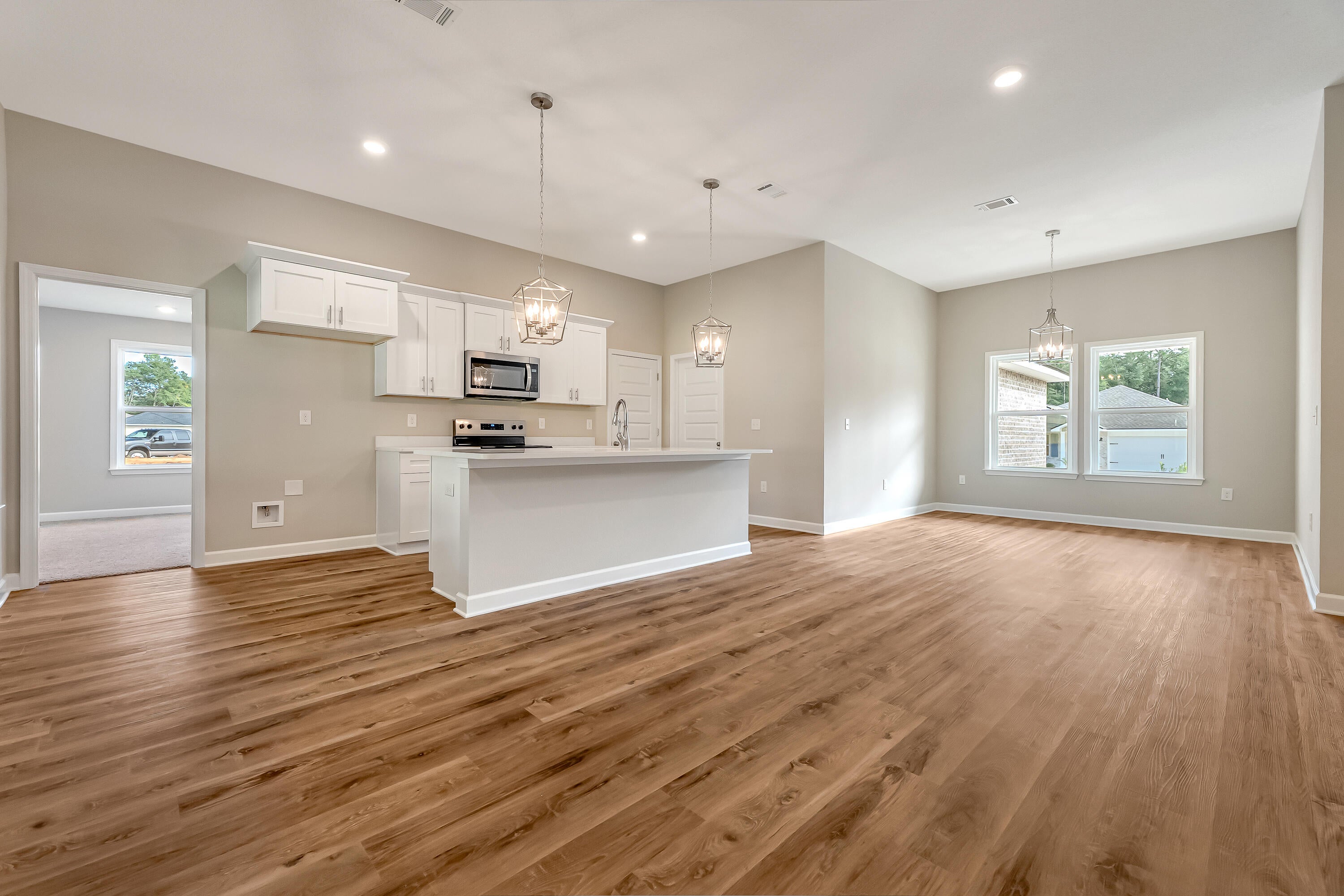 SOUTHERN CHARM - Residential