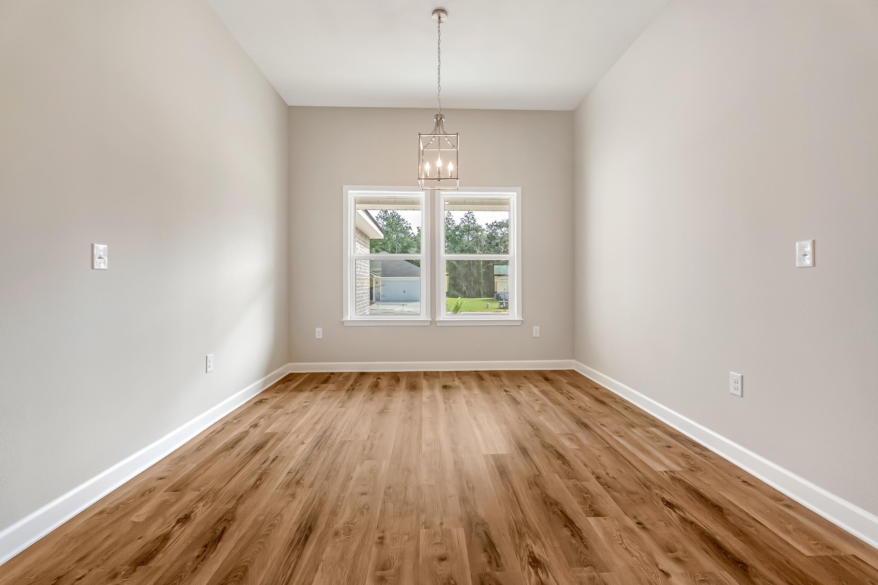 SOUTHERN CHARM - Residential