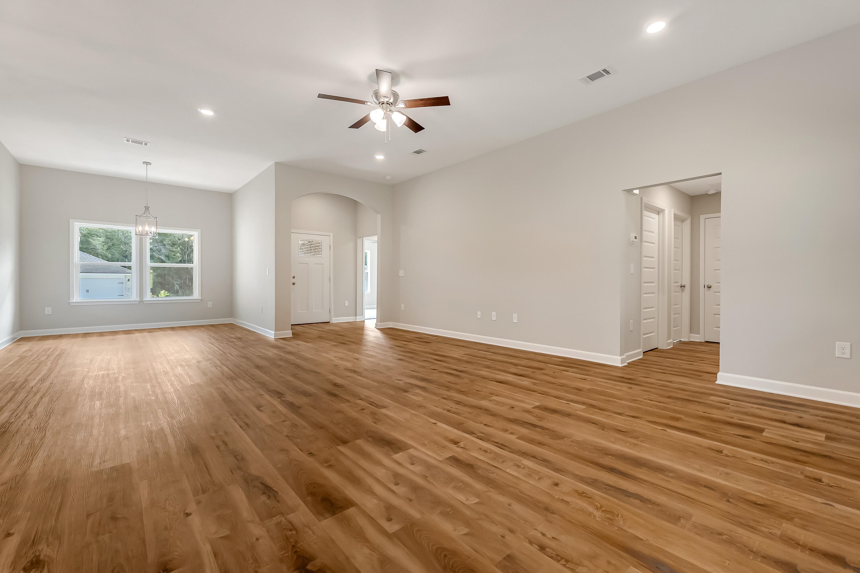 SOUTHERN CHARM - Residential