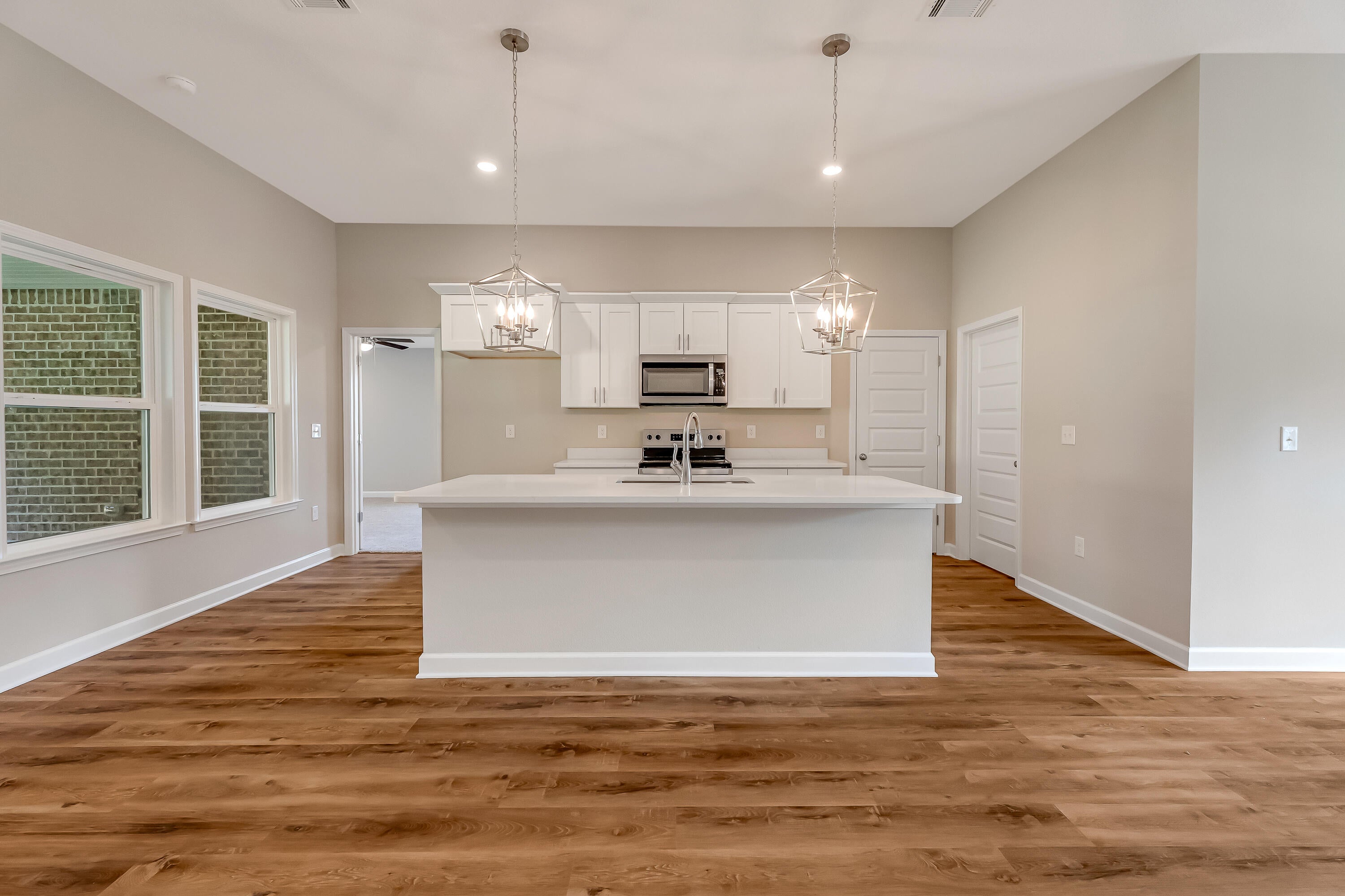 SOUTHERN CHARM - Residential