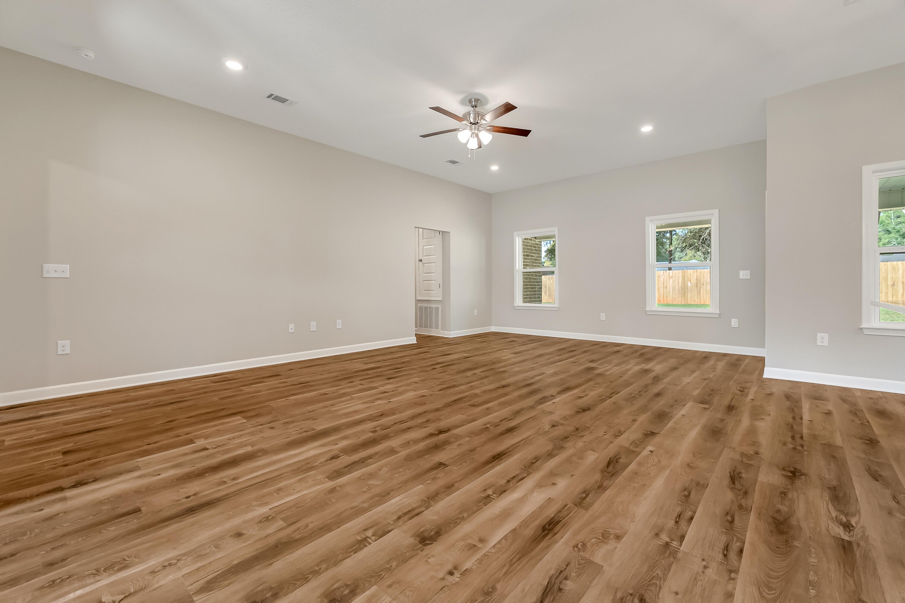 SOUTHERN CHARM - Residential