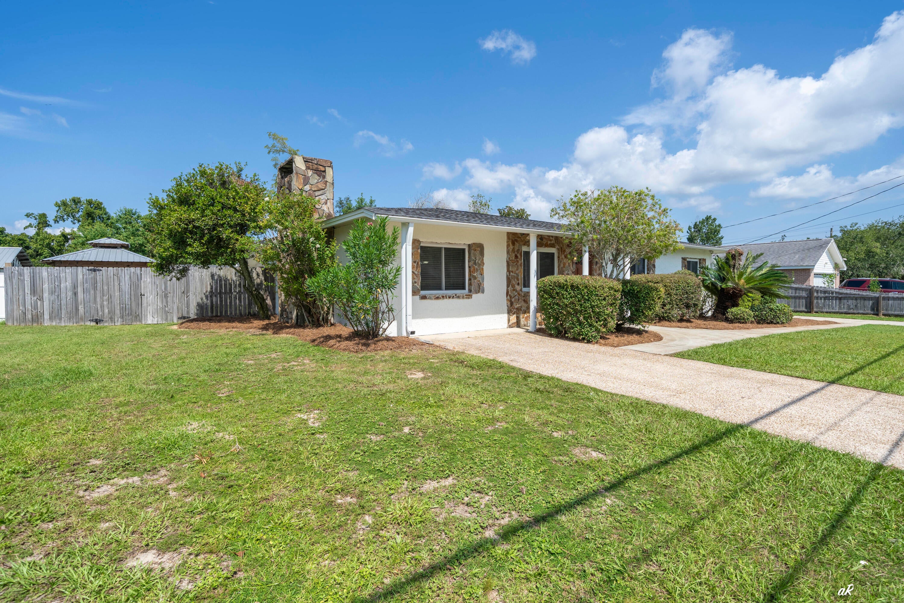 LYNN HAVEN - Residential