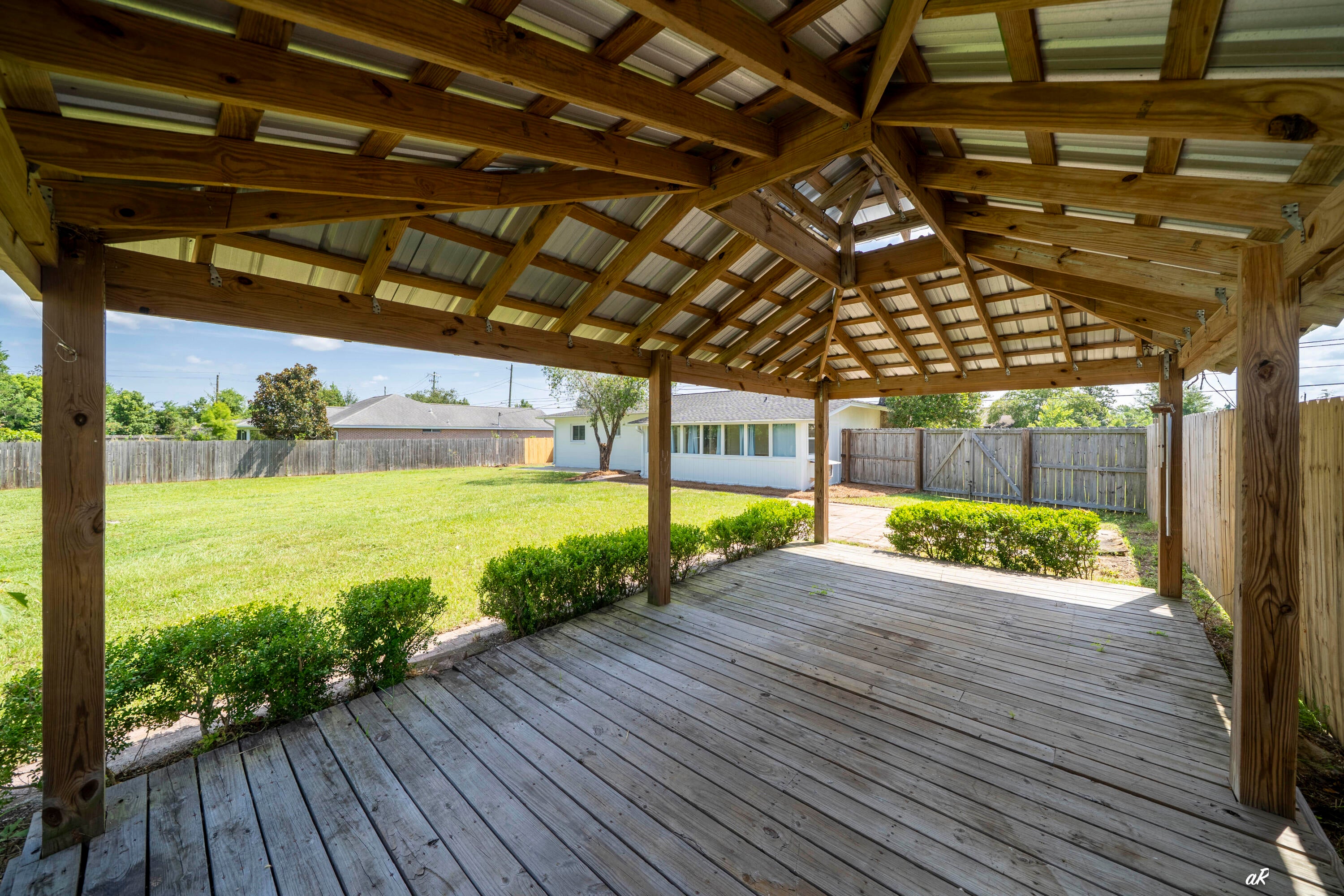 LYNN HAVEN - Residential