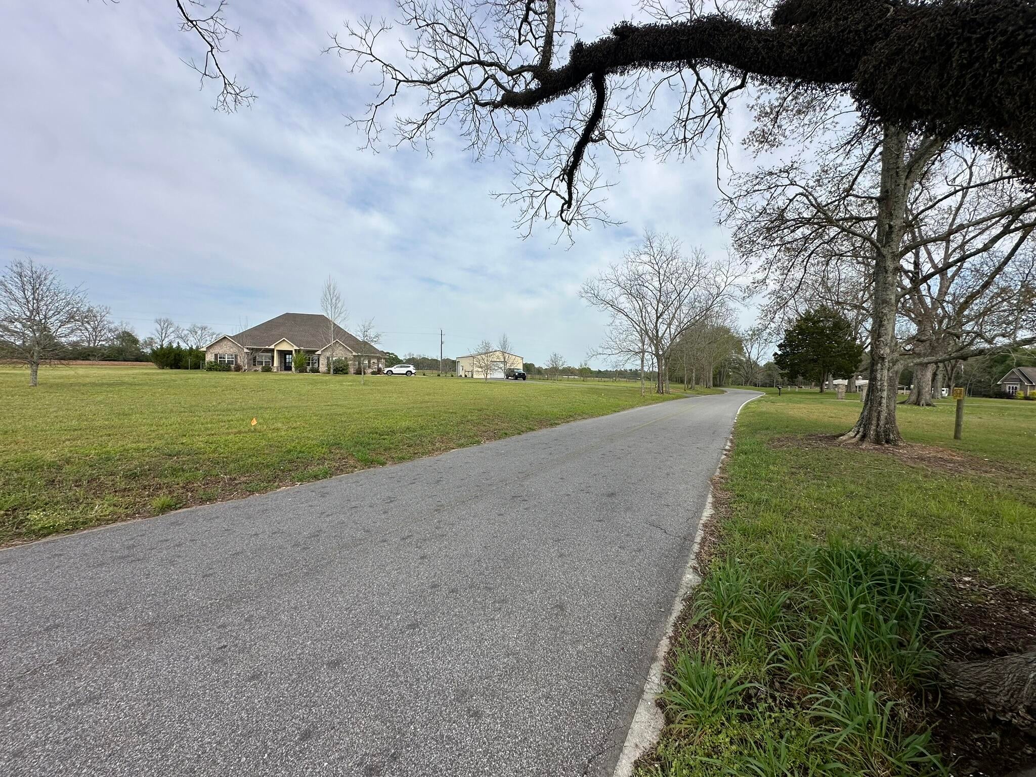 NO RECORDED SUBDIVISION - Land