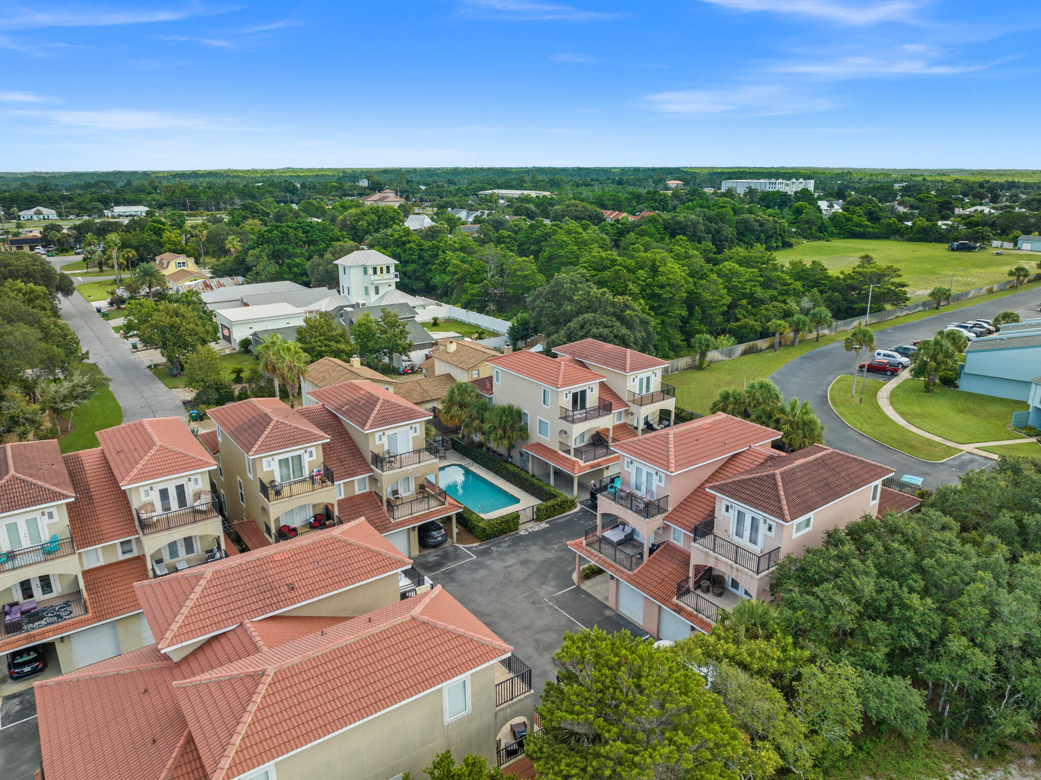 BELLA COSTA - Residential