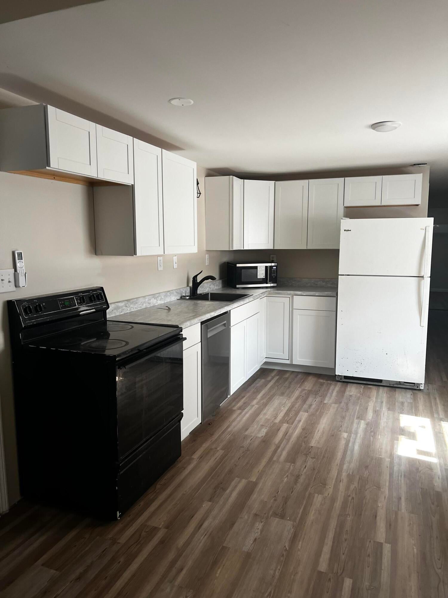 Unincorporated County (1) - Residential Lease