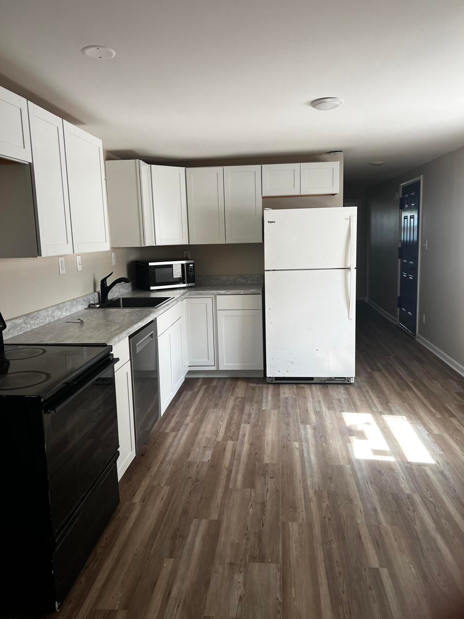Unincorporated County (1) - Residential Lease