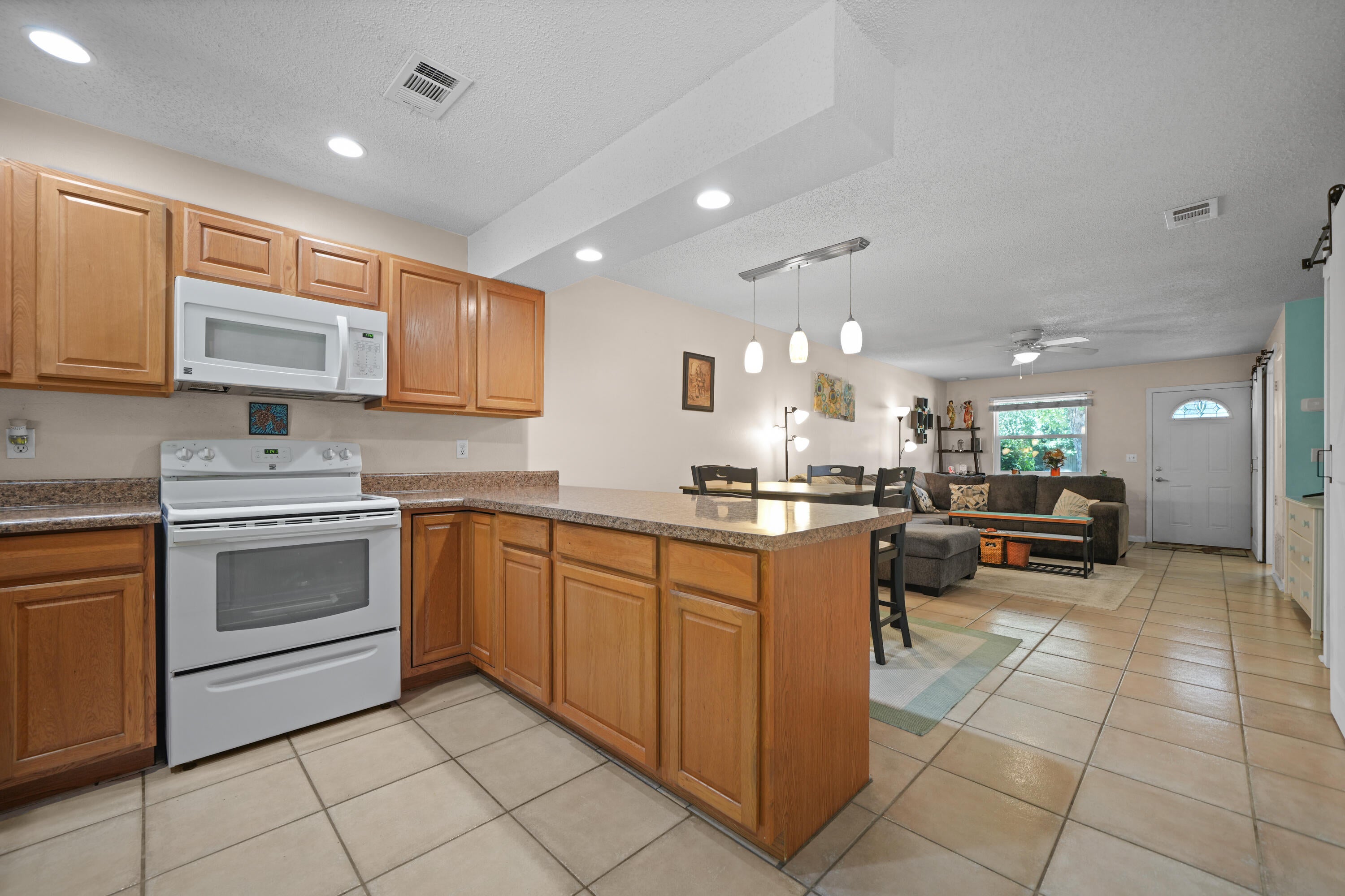 WINSTON MANOR T/H - Residential