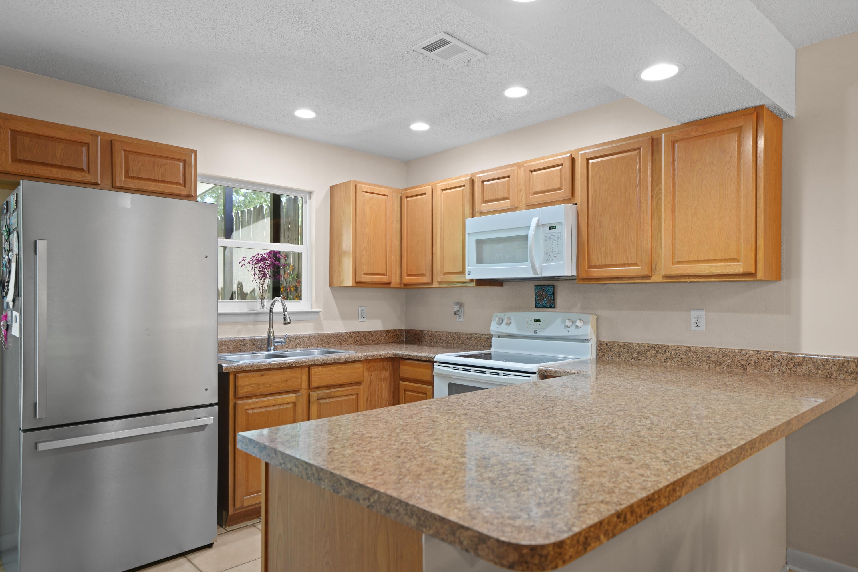 WINSTON MANOR T/H - Residential