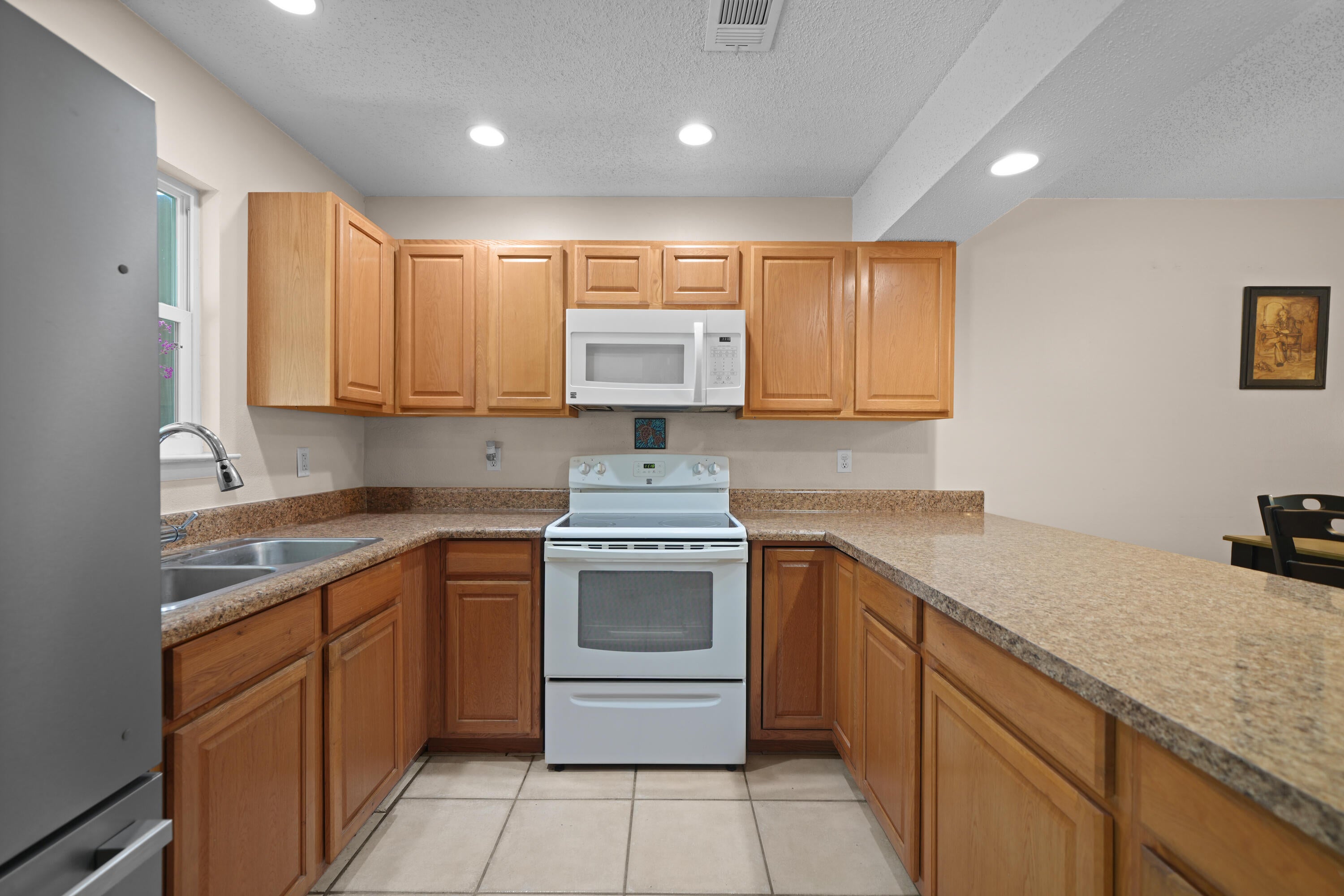 WINSTON MANOR T/H - Residential