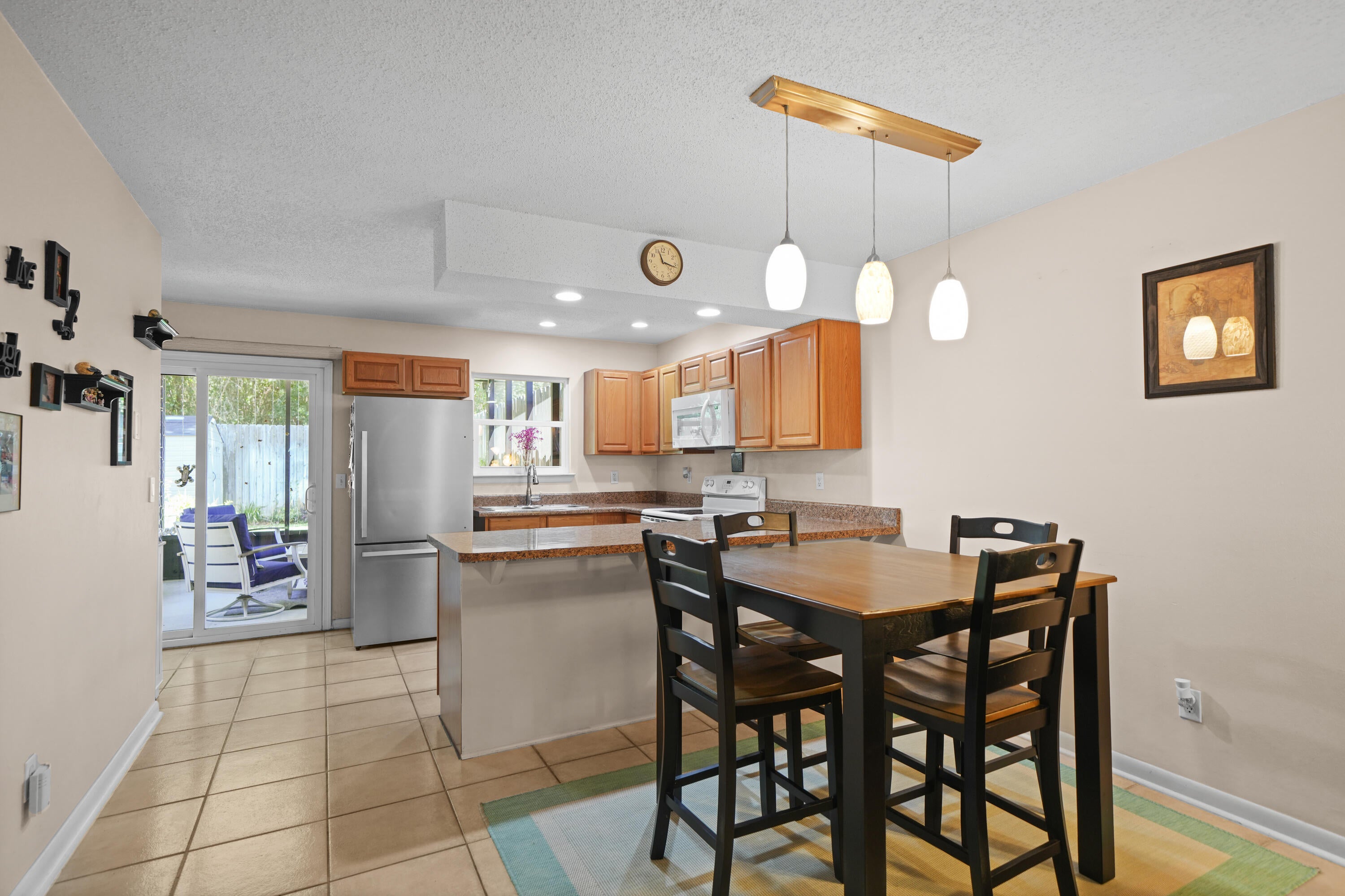 WINSTON MANOR T/H - Residential