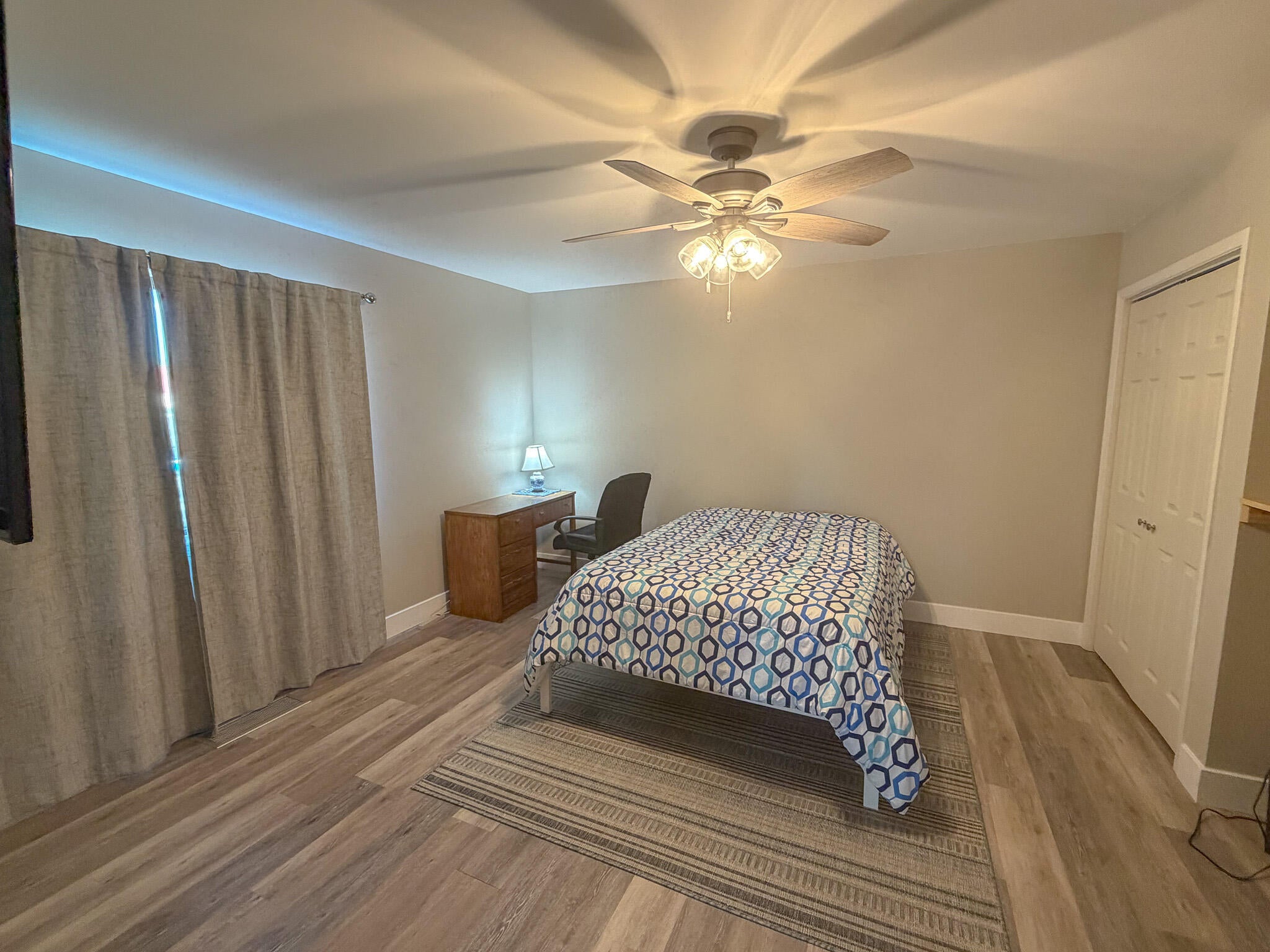 CLIPPER COVE T/H - Residential