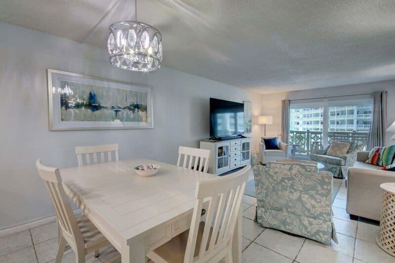 EL MATADOR CONDO - Residential