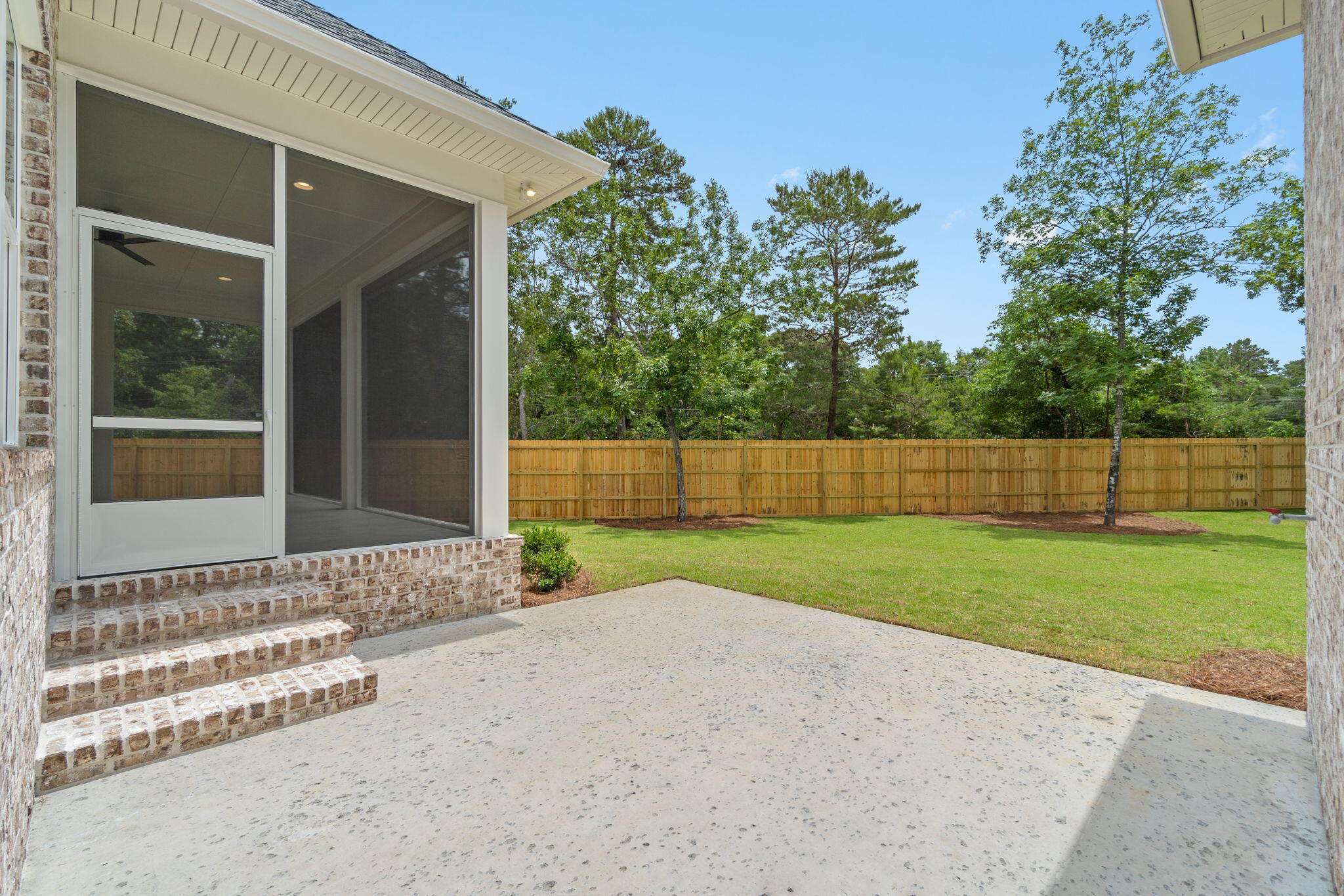 MAGNOLIA WOODS - Residential