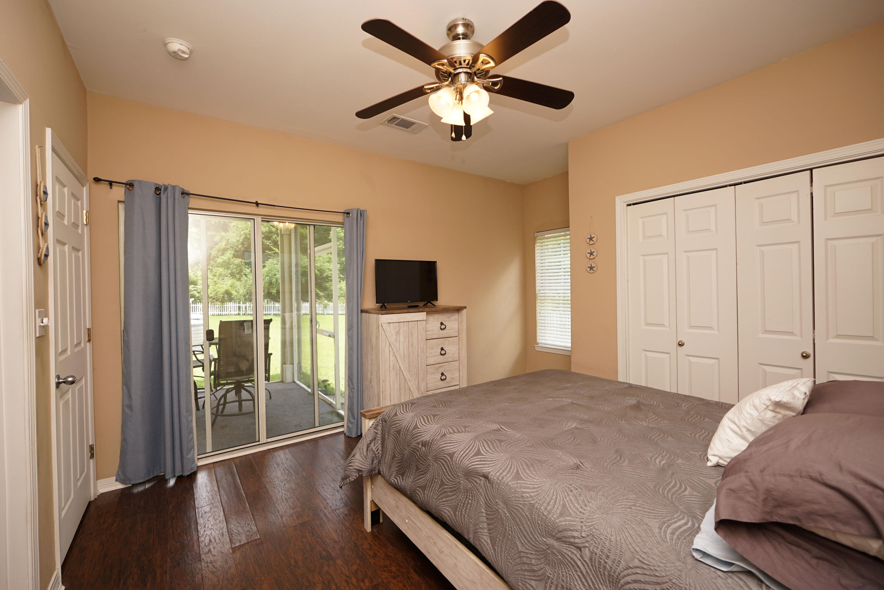 Busey's Place - Residential