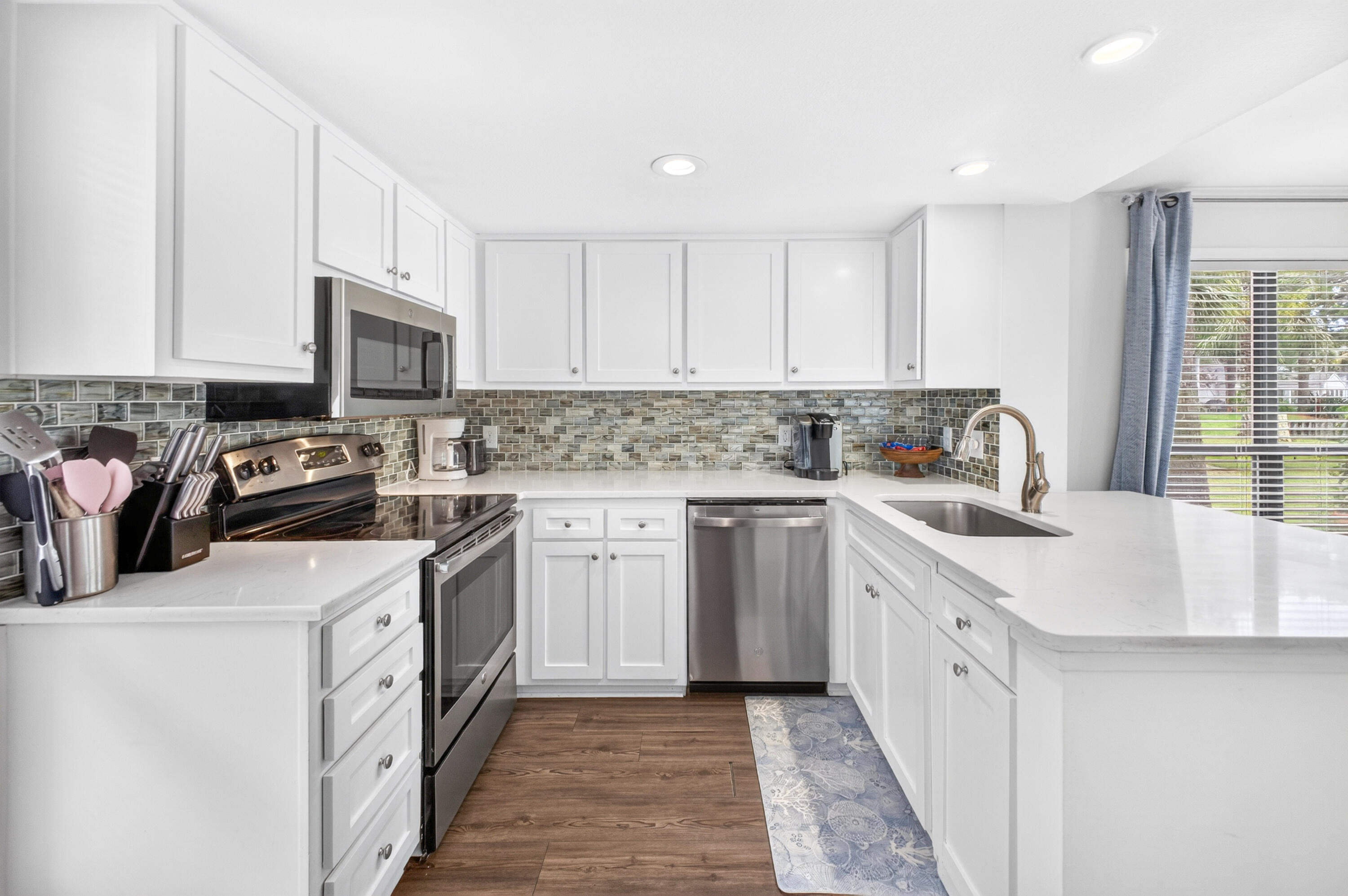 SANDPIPER VILLAGE CONDO - Residential