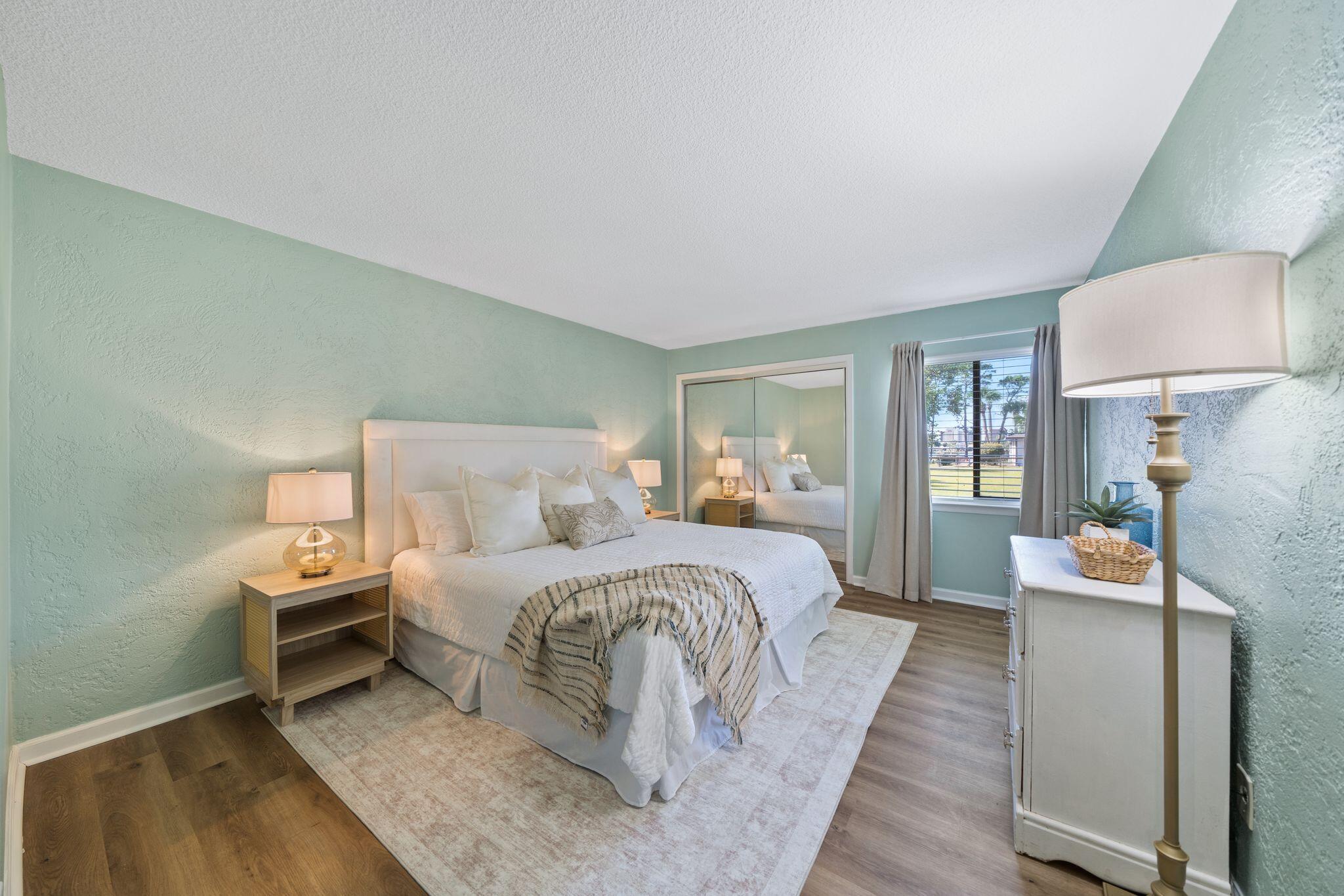 Palisades Condo Ph 1 - Residential