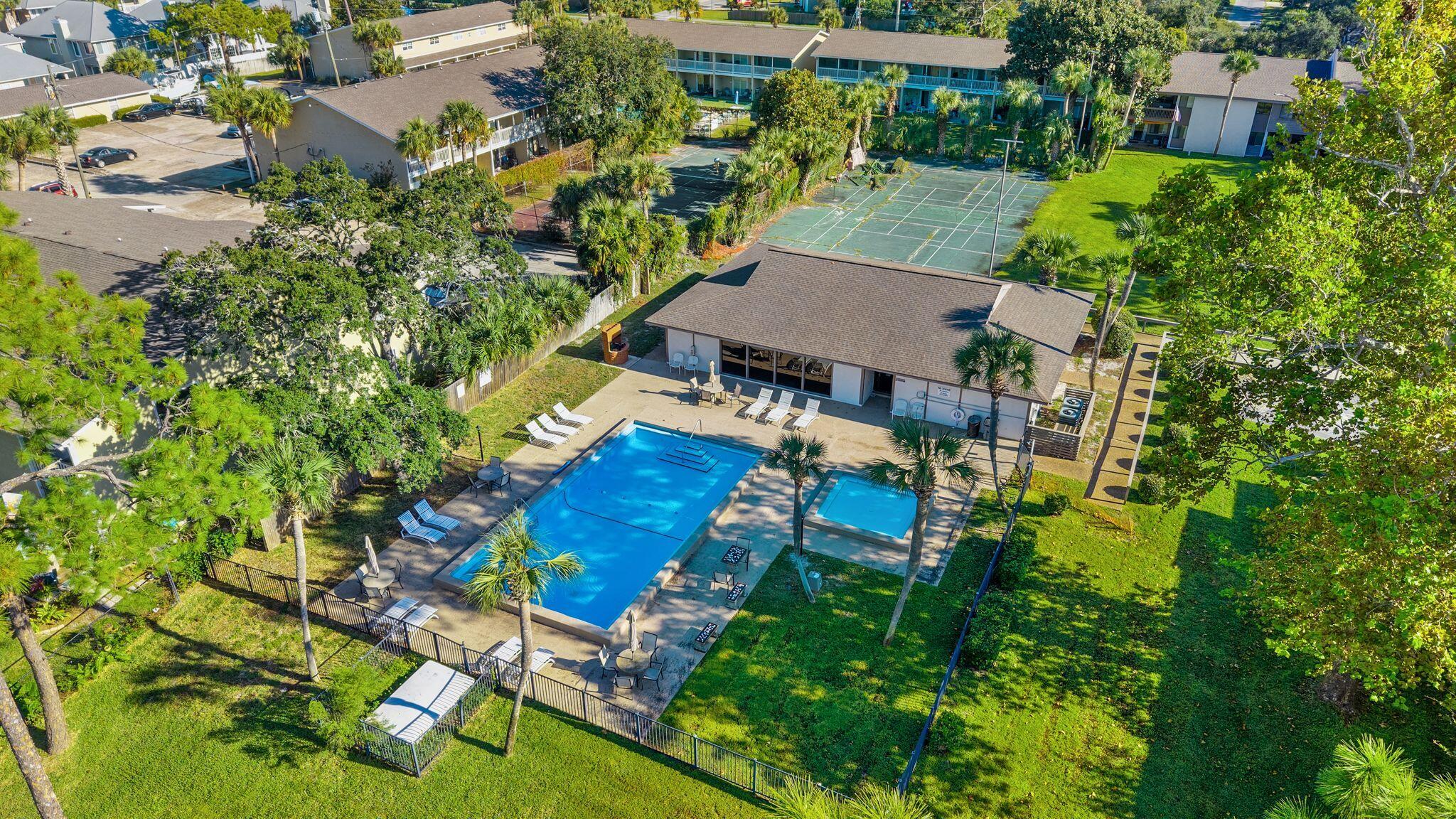 Palisades Condo Ph 1 - Residential
