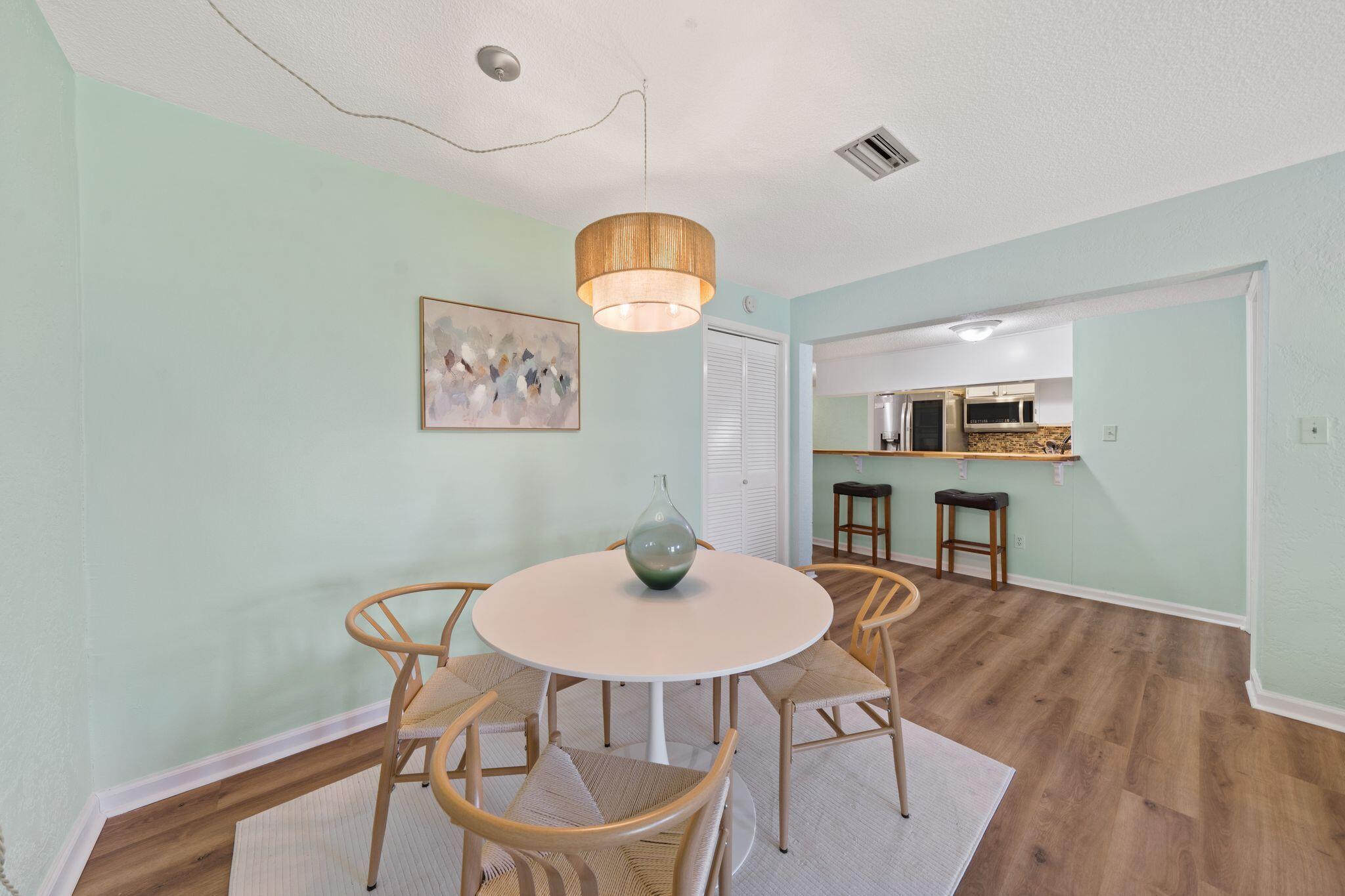Palisades Condo Ph 1 - Residential