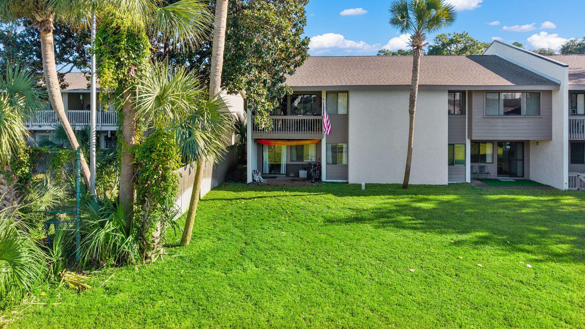 Palisades Condo Ph 1 - Residential