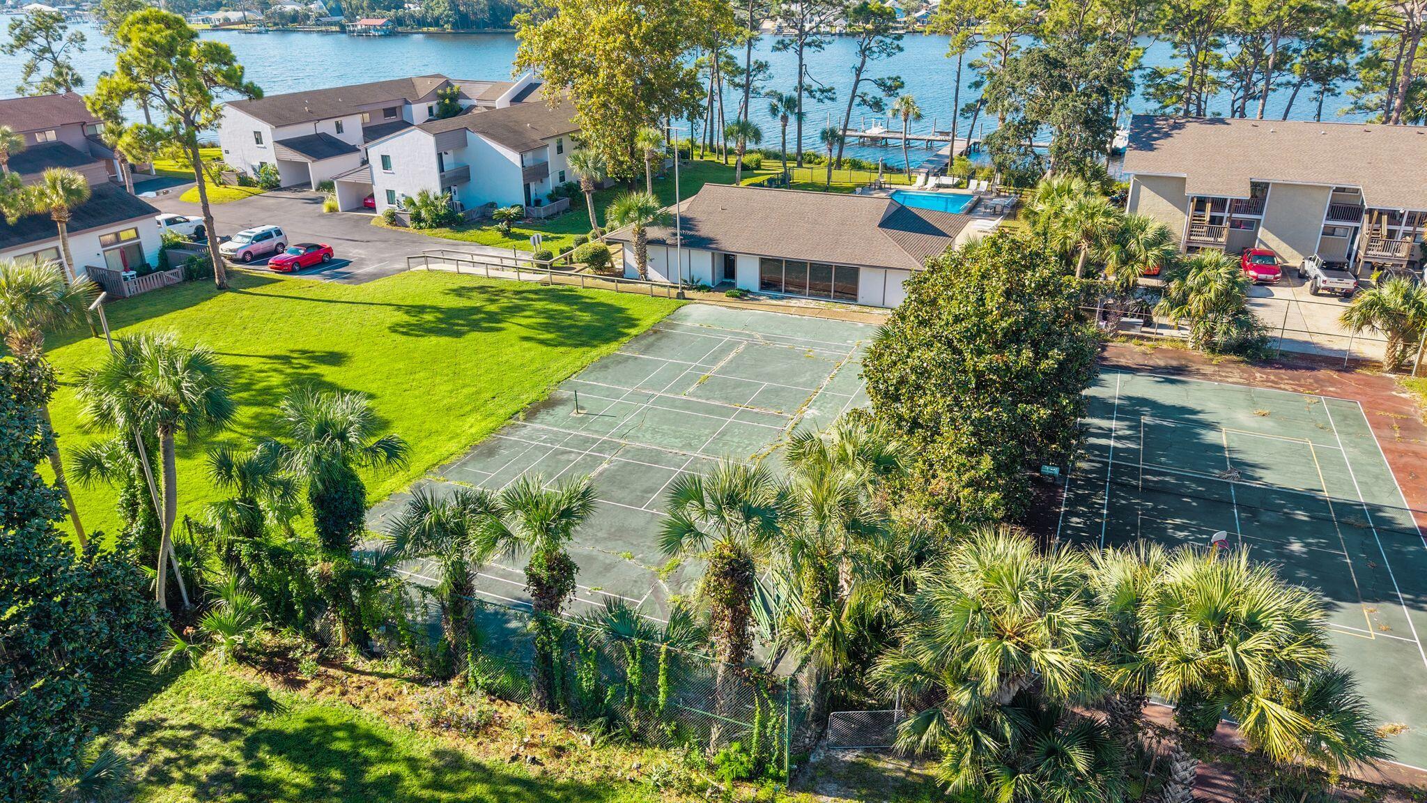 Palisades Condo Ph 1 - Residential