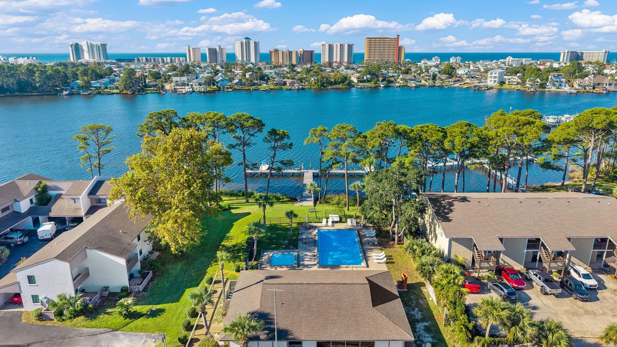 Palisades Condo Ph 1 - Residential