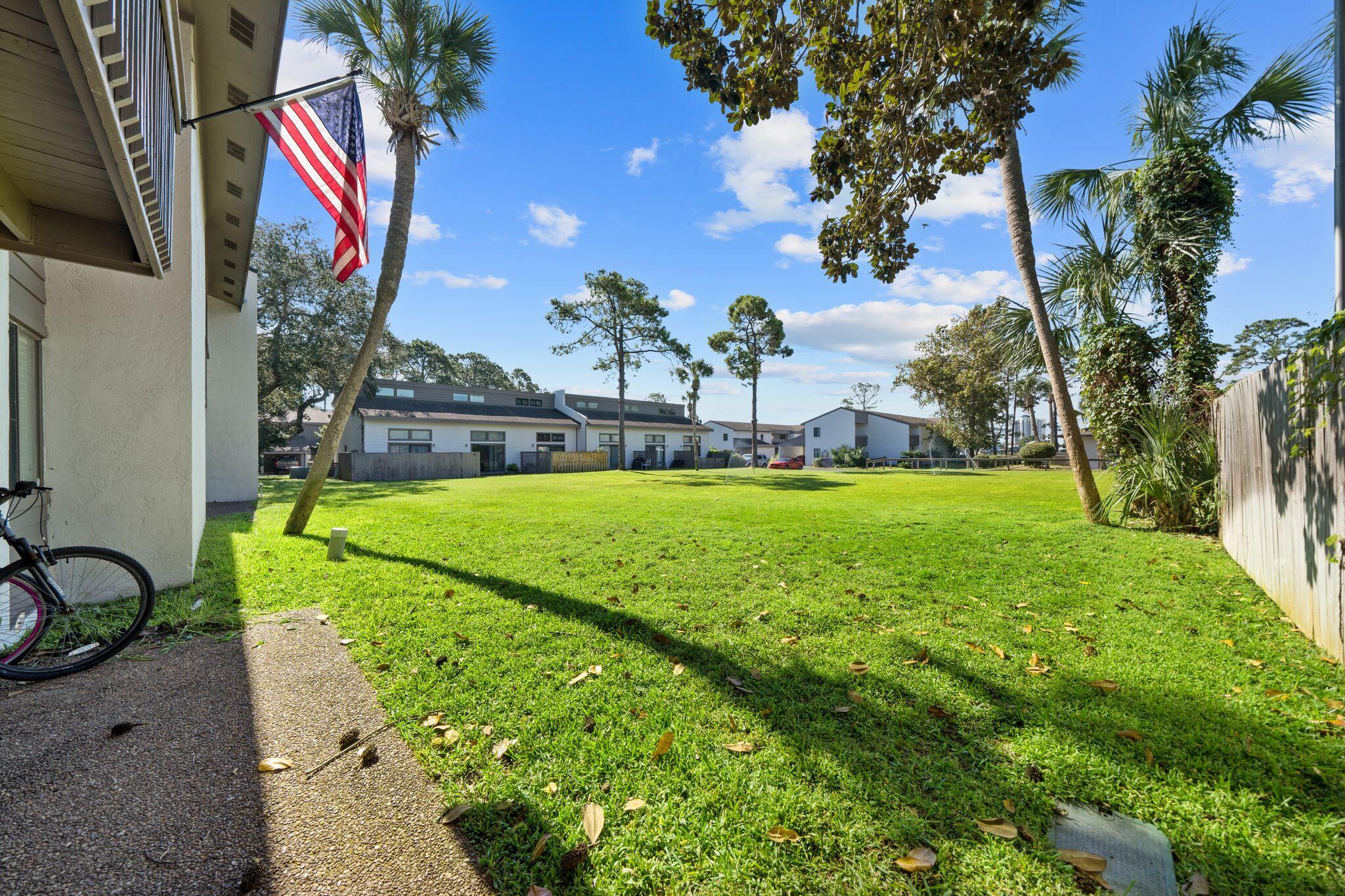 Palisades Condo Ph 1 - Residential