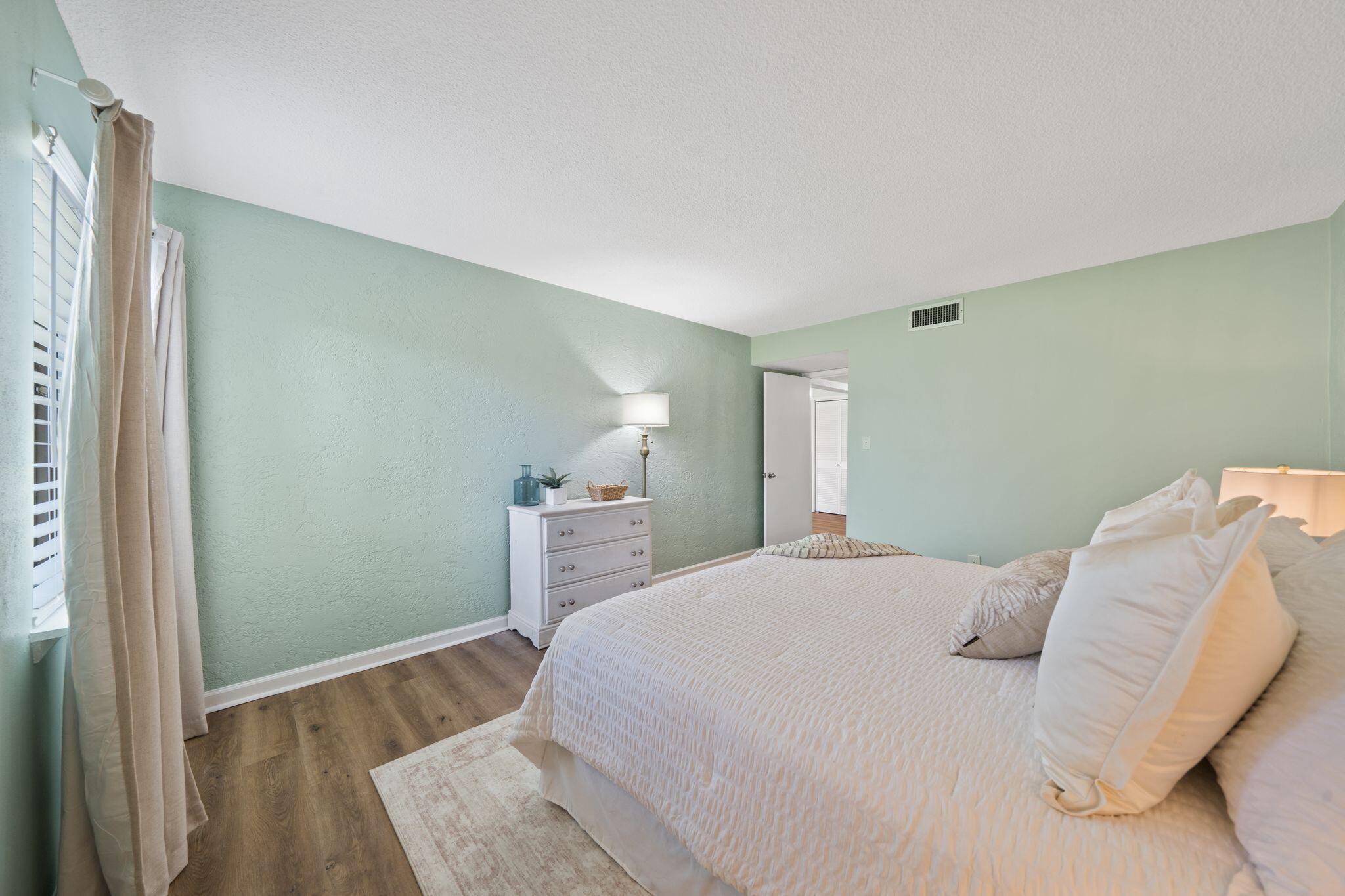 Palisades Condo Ph 1 - Residential
