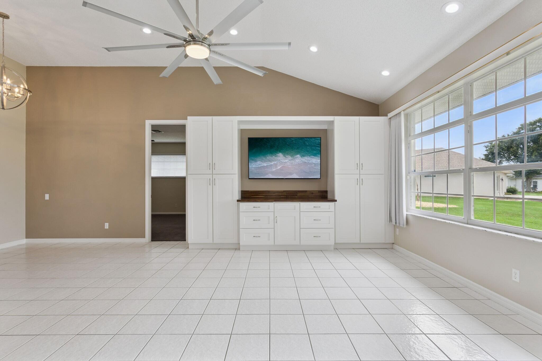 Royal Highlands 55+ Community - Residential