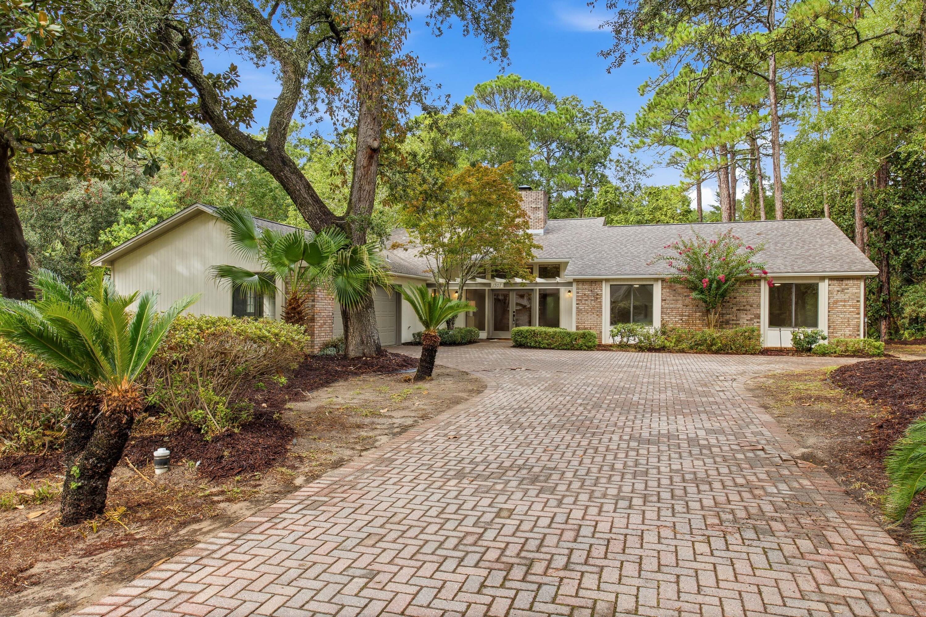 WINDWARD PH 1 BLUEWATER BAY - Residential