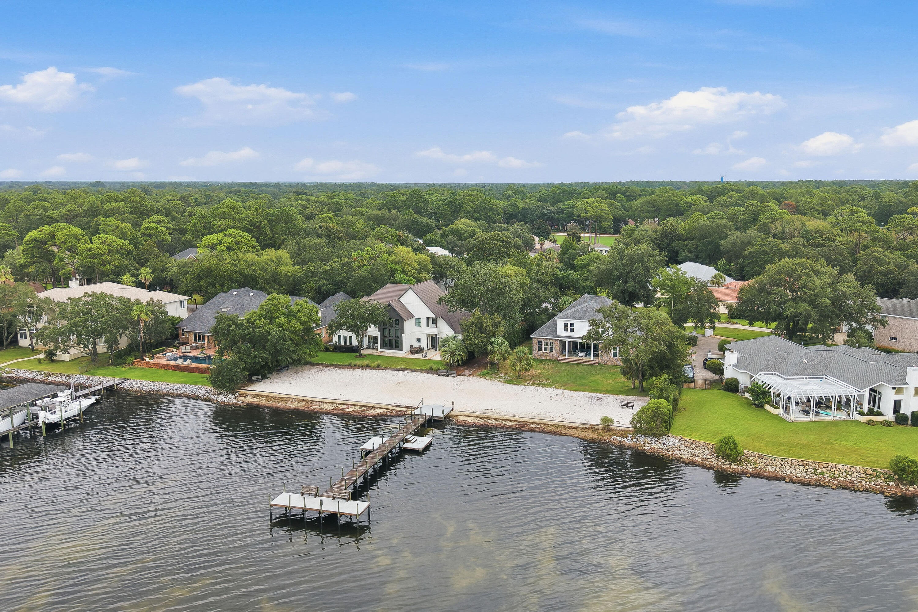 WINDWARD PH 1 BLUEWATER BAY - Residential