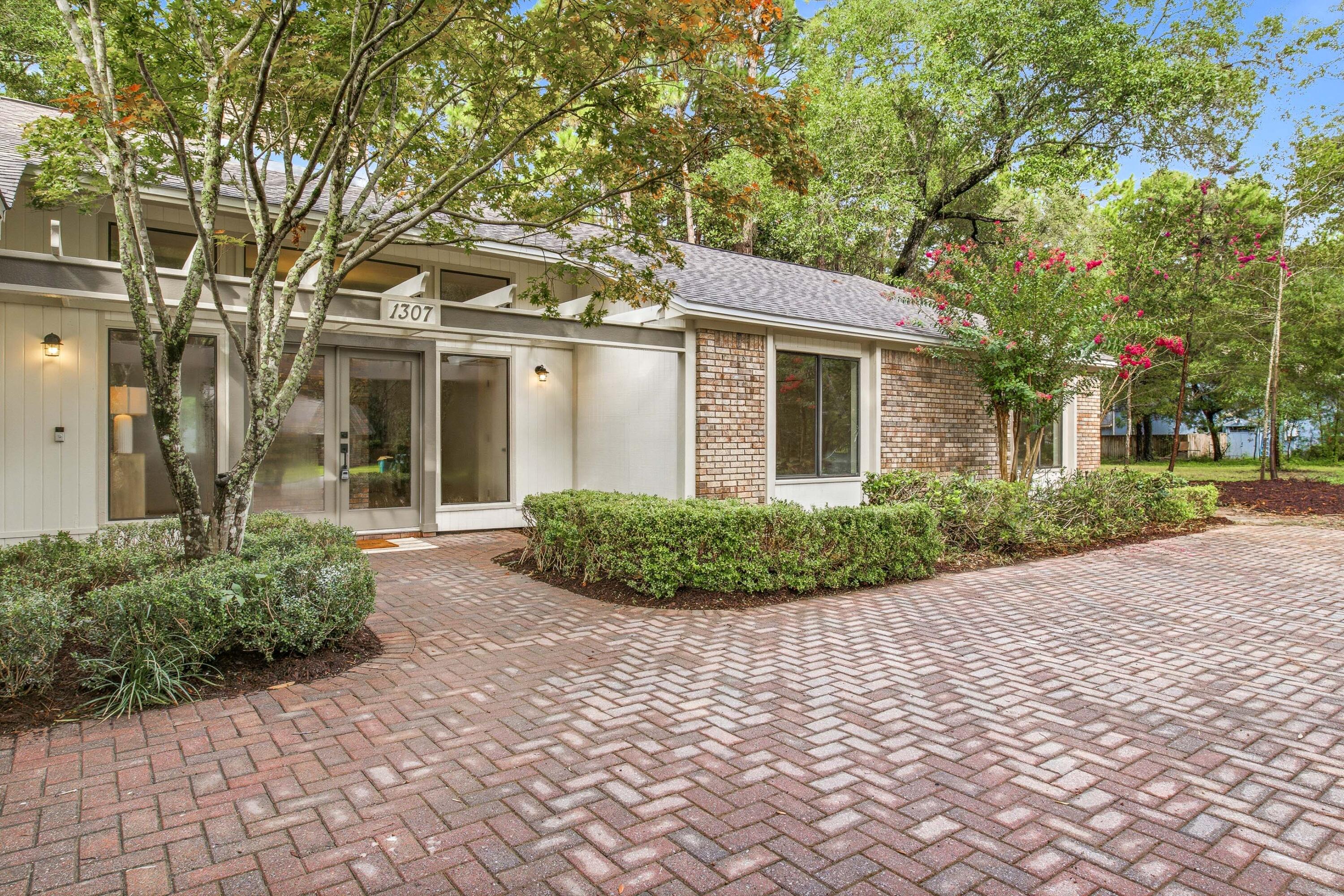 WINDWARD PH 1 BLUEWATER BAY - Residential