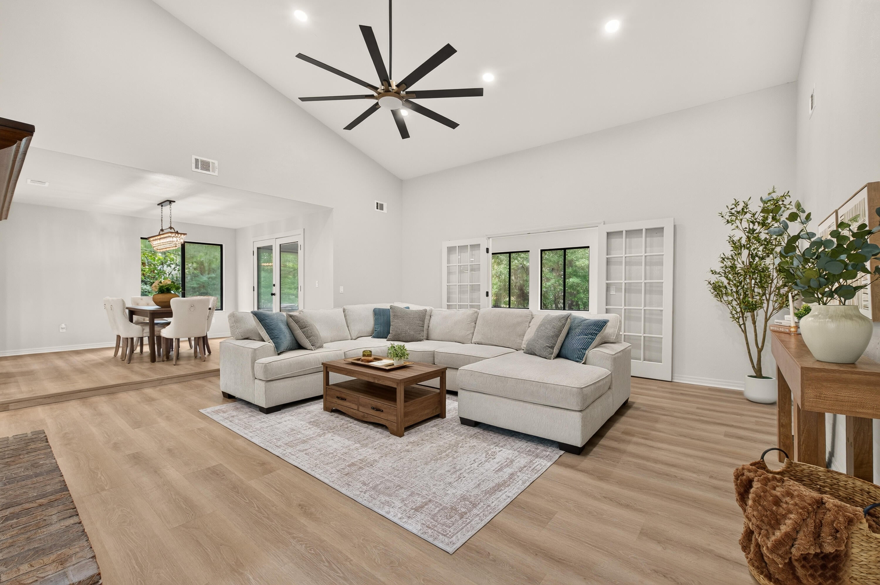 WINDWARD PH 1 BLUEWATER BAY - Residential