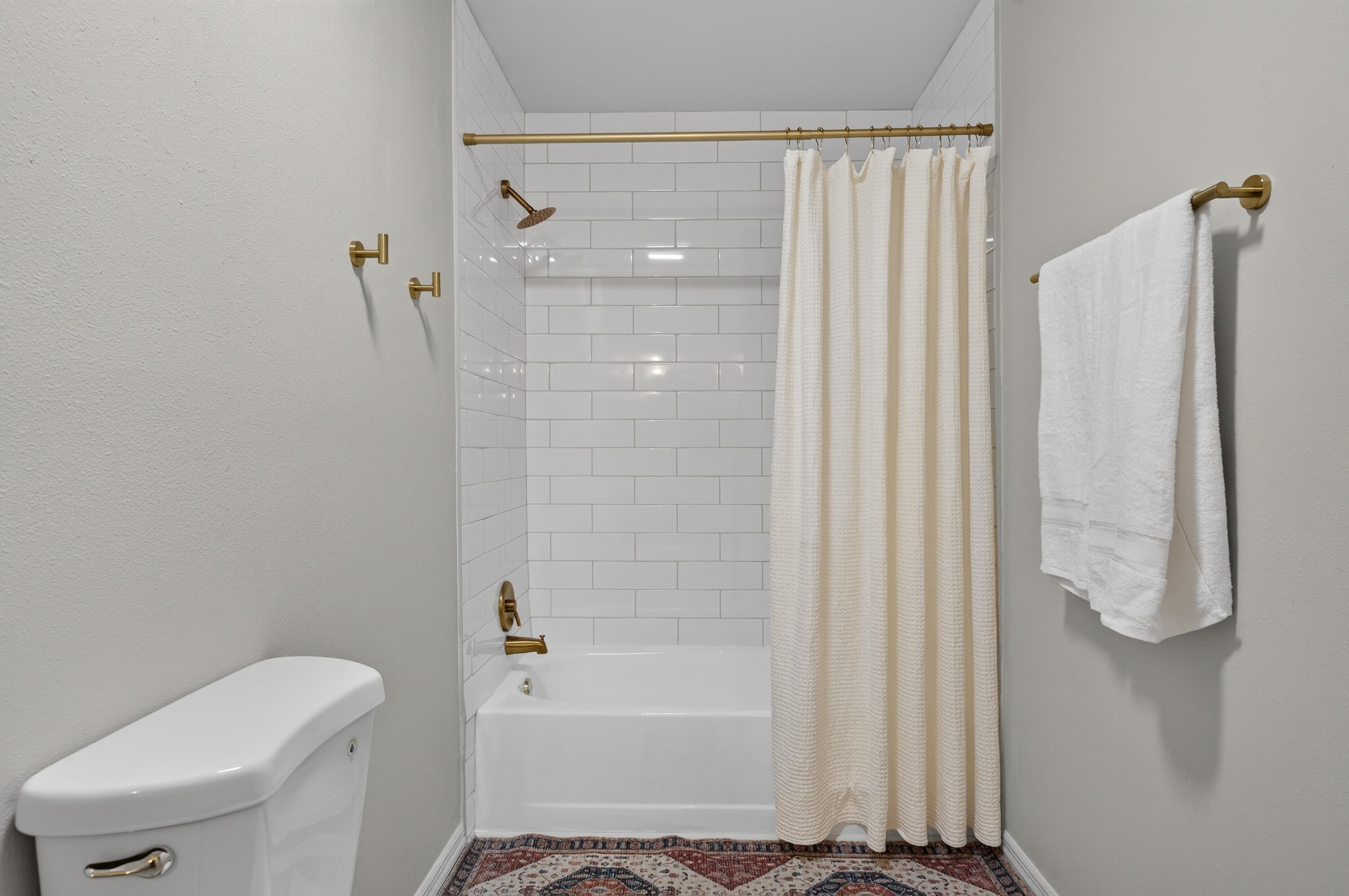 WINDWARD PH 1 BLUEWATER BAY - Residential