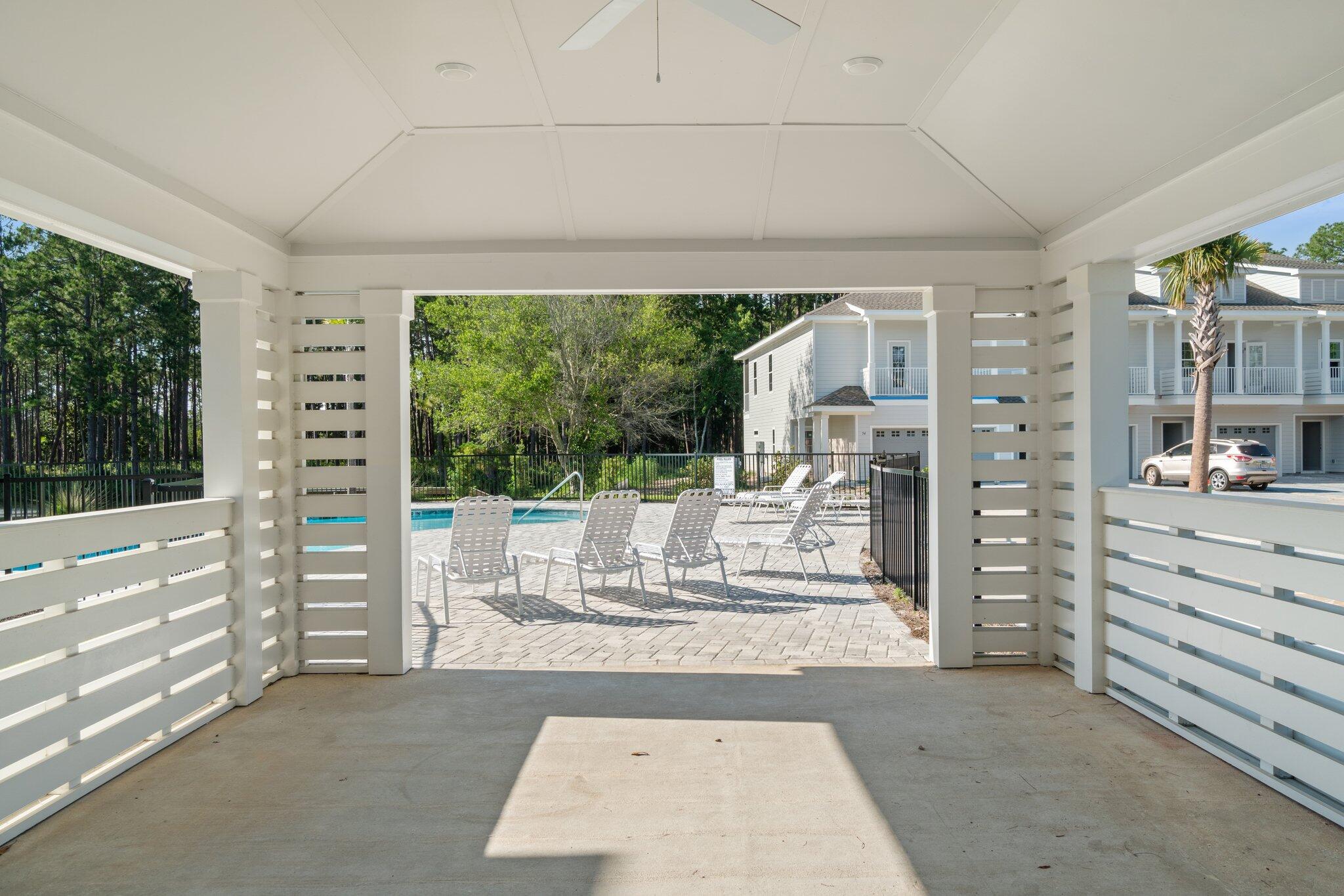 KARA LAKE TOWNHOMES - Residential Lease