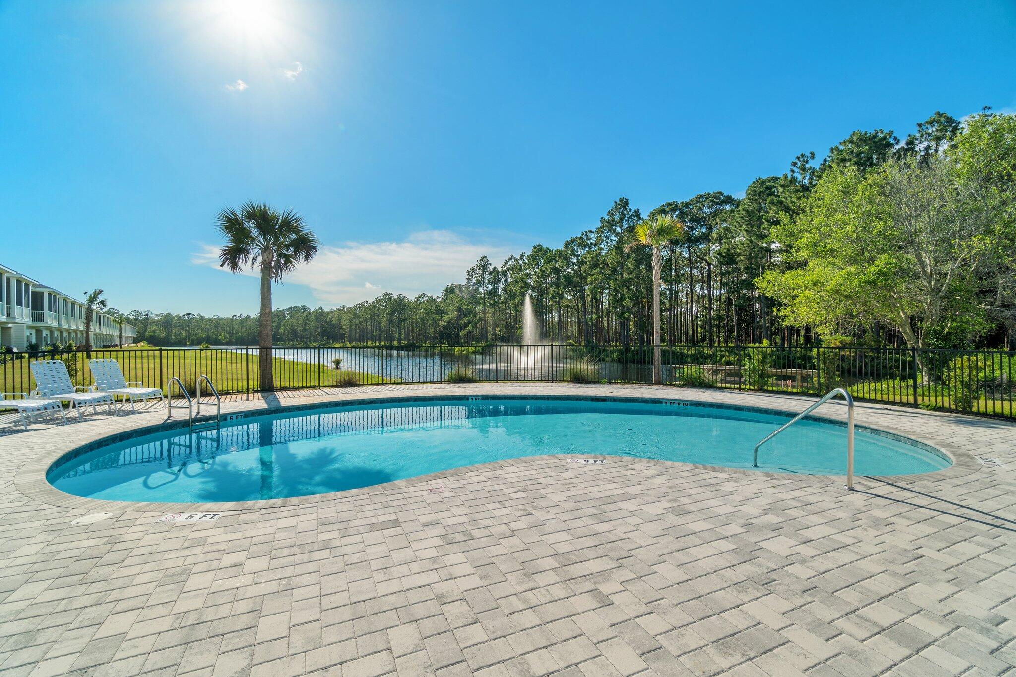 KARA LAKE TOWNHOMES - Residential Lease